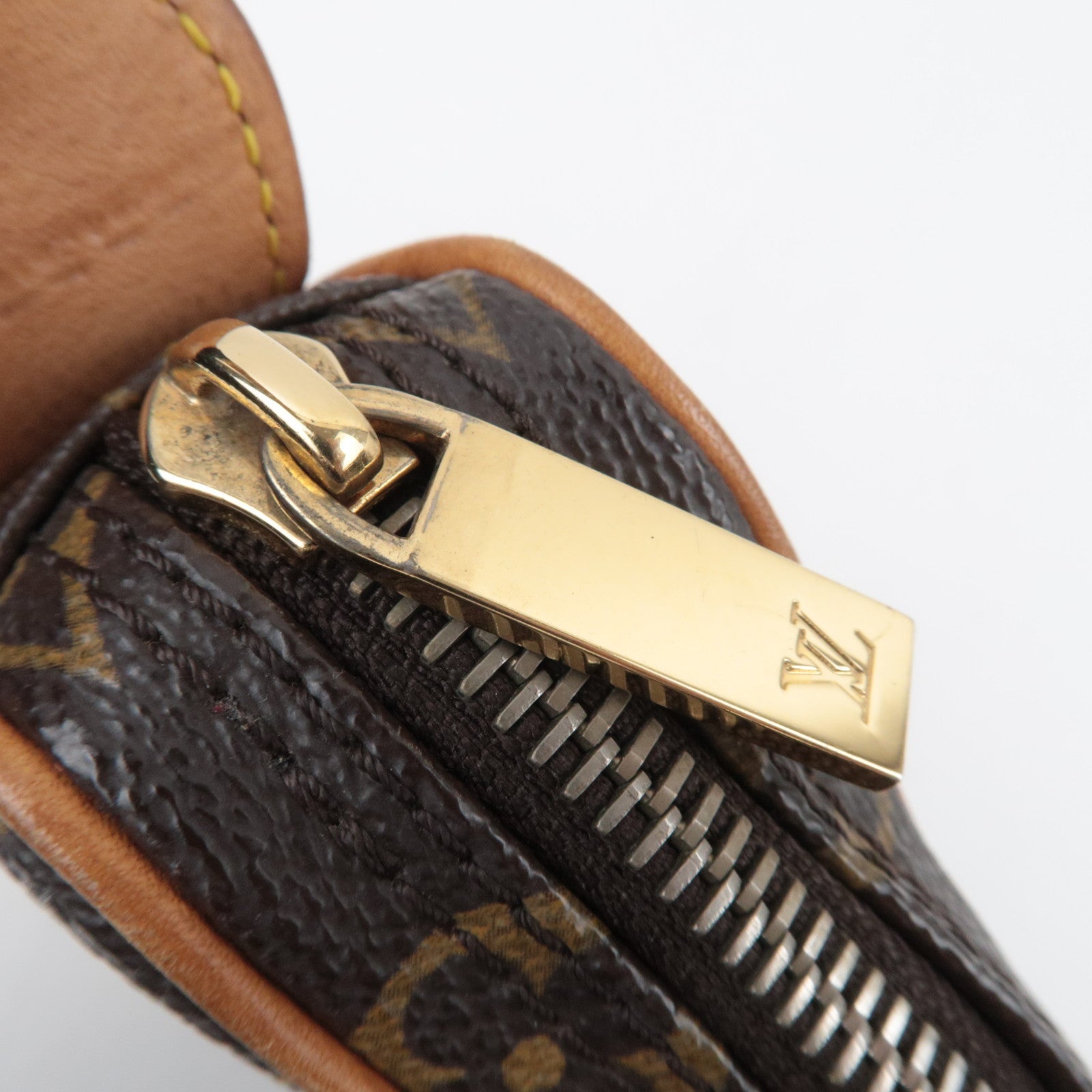 Louis Vuitton Monogram Pochette Croissant Shoulder Bag M51510