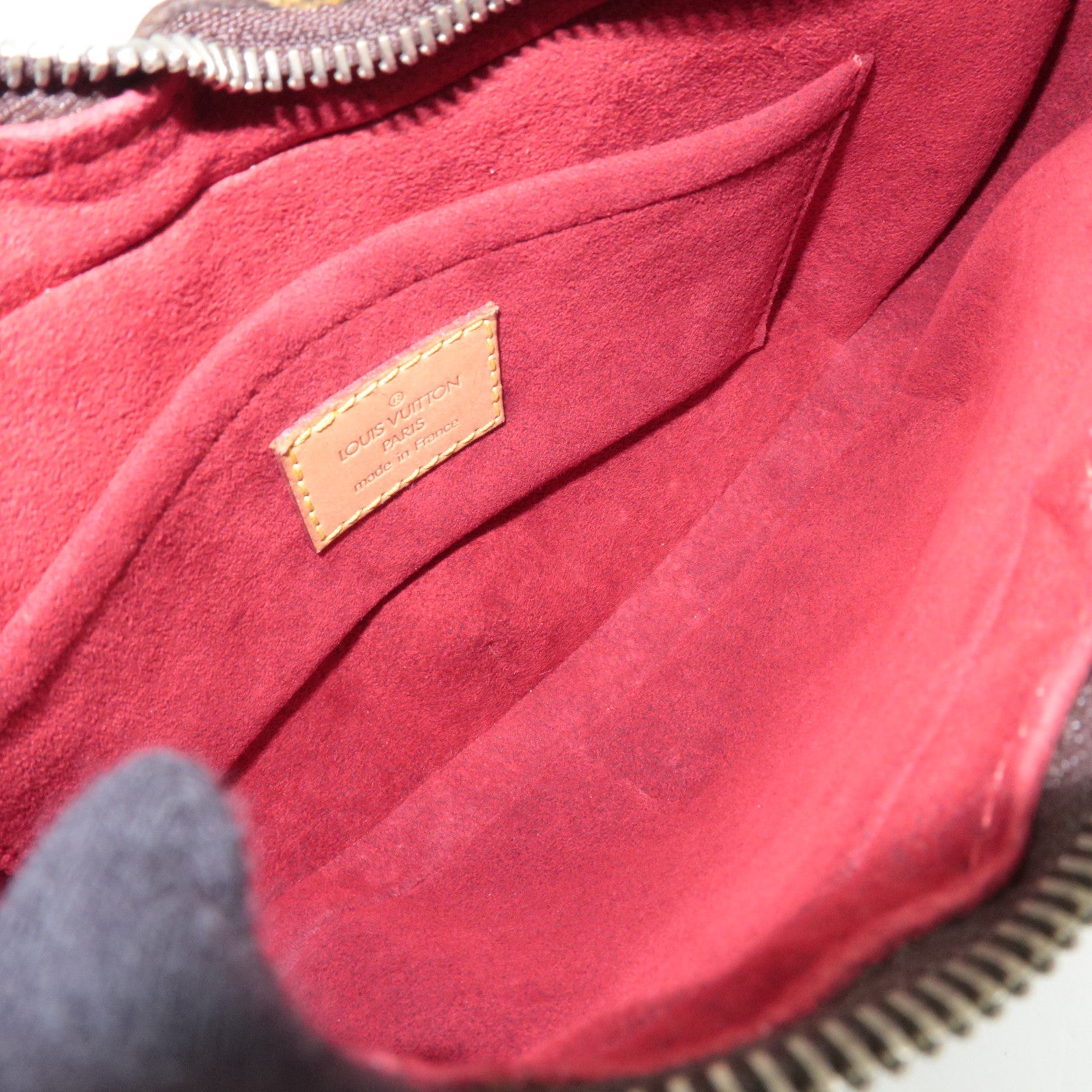 Louis Vuitton Monogram Pochette Croissant Shoulder Bag M51510