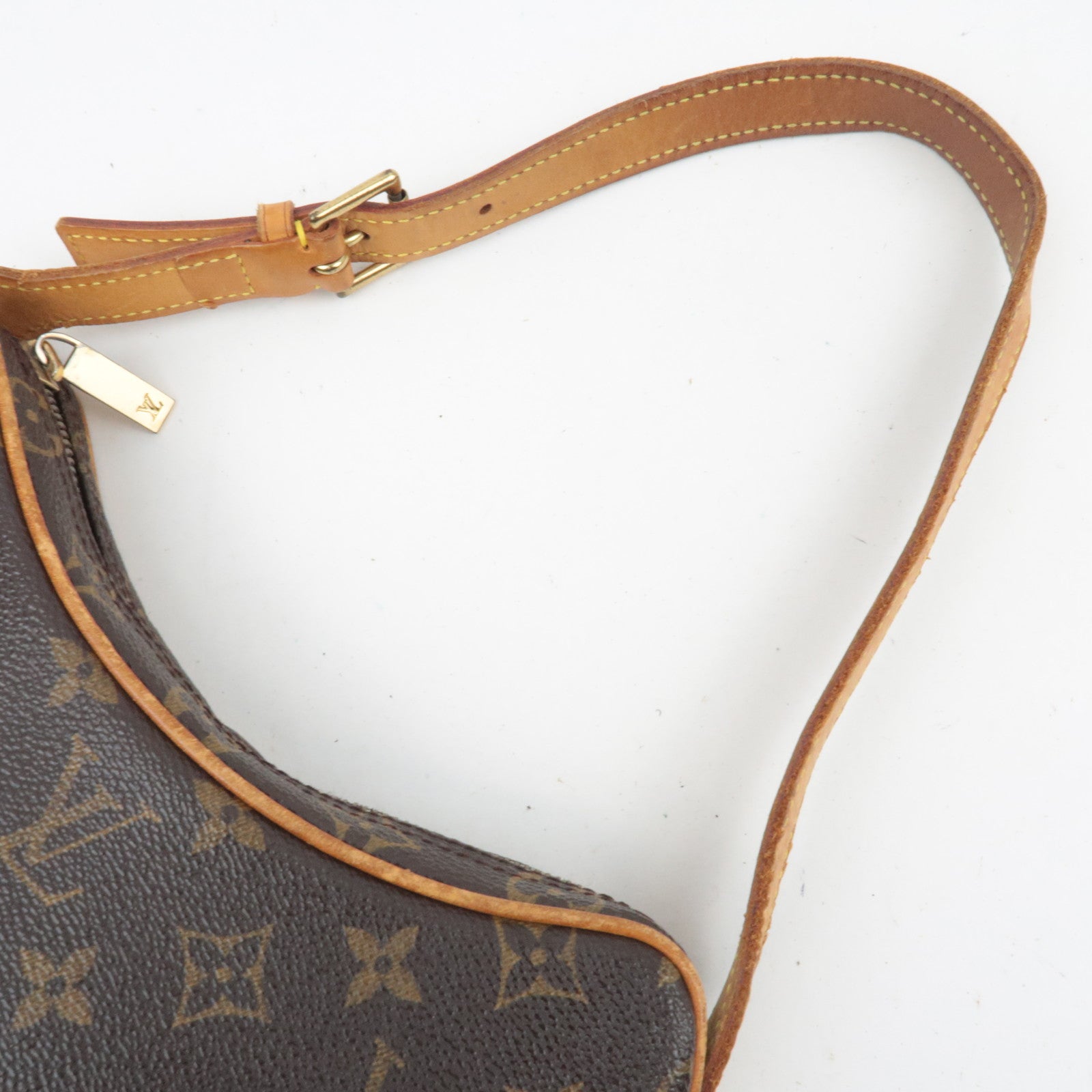Louis Vuitton Monogram Pochette Croissant Shoulder Bag M51510