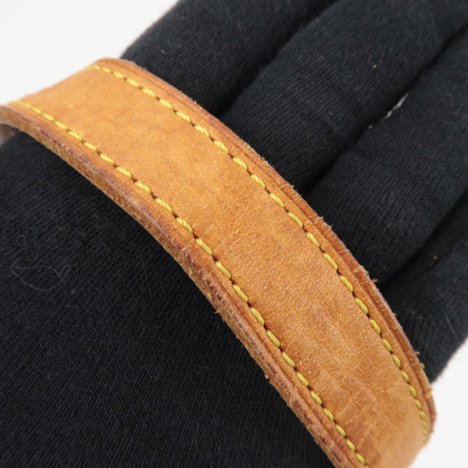 Louis Vuitton Monogram Pochette Croissant Shoulder Bag M51510