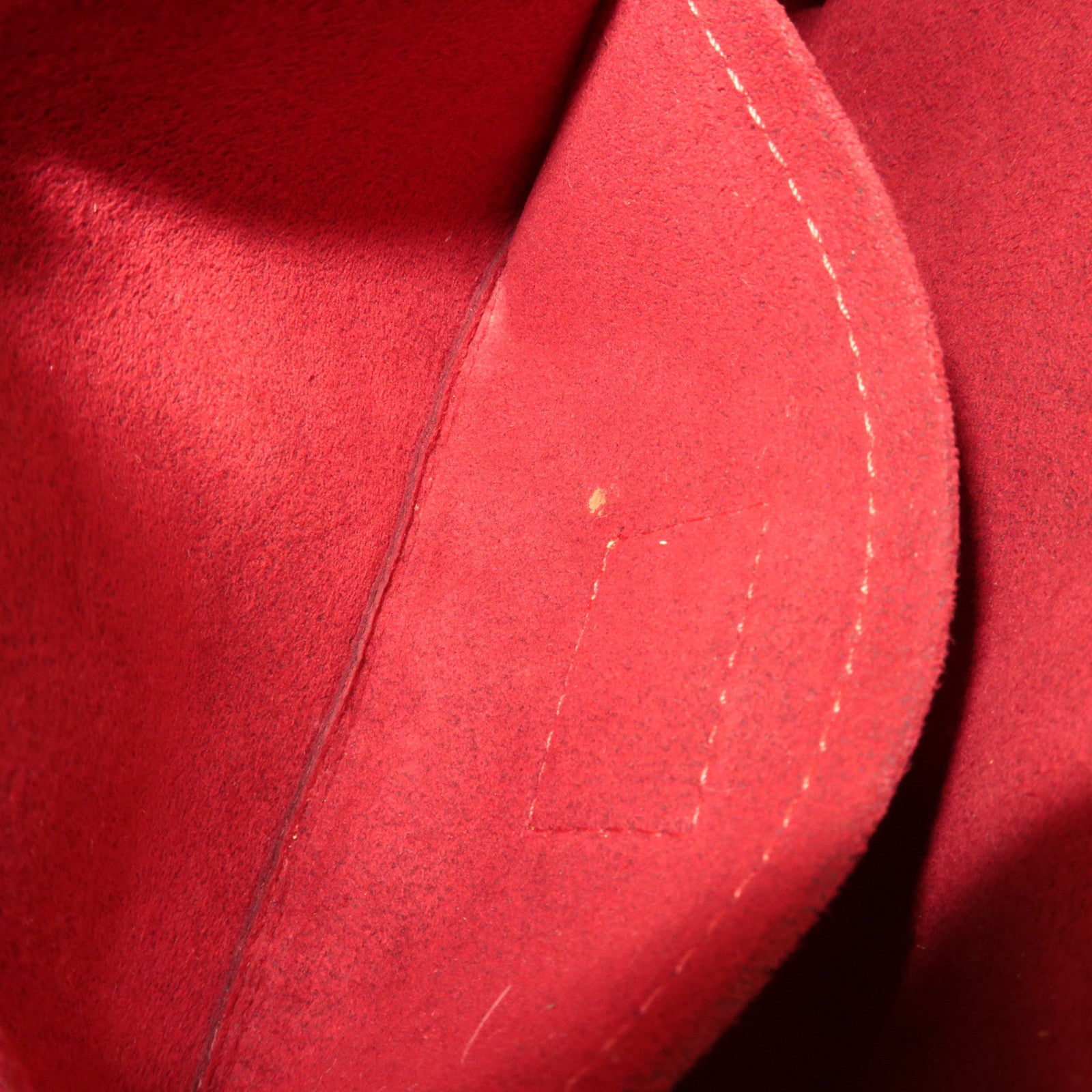 Louis Vuitton Monogram Pochette Croissant Shoulder Bag M51510