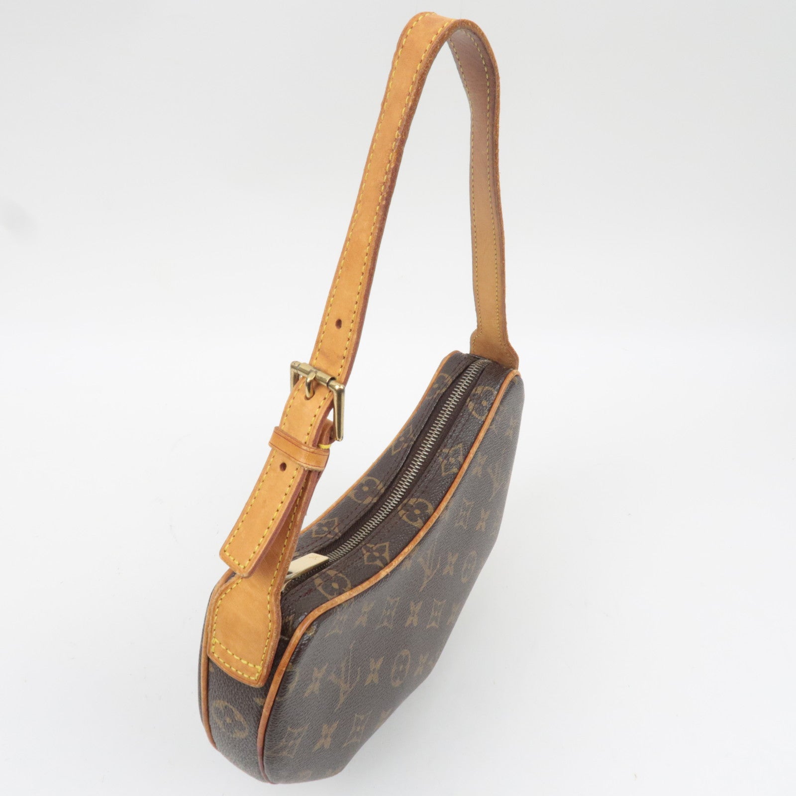 Louis Vuitton Monogram Pochette Croissant Shoulder Bag M51510