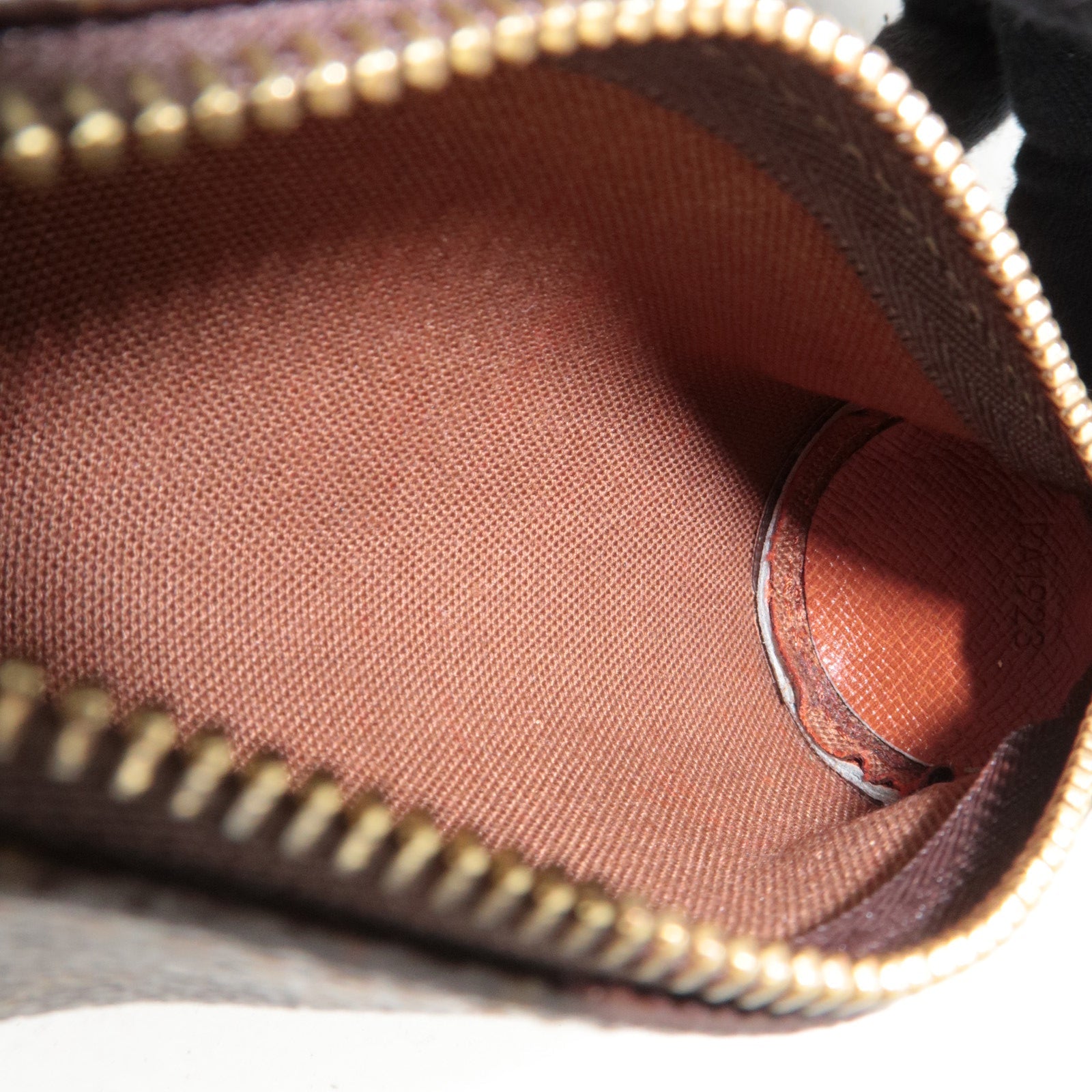 Louis Vuitton Monogram Etui 3 Ball de Golf Ball Case Mini Pouch M5824