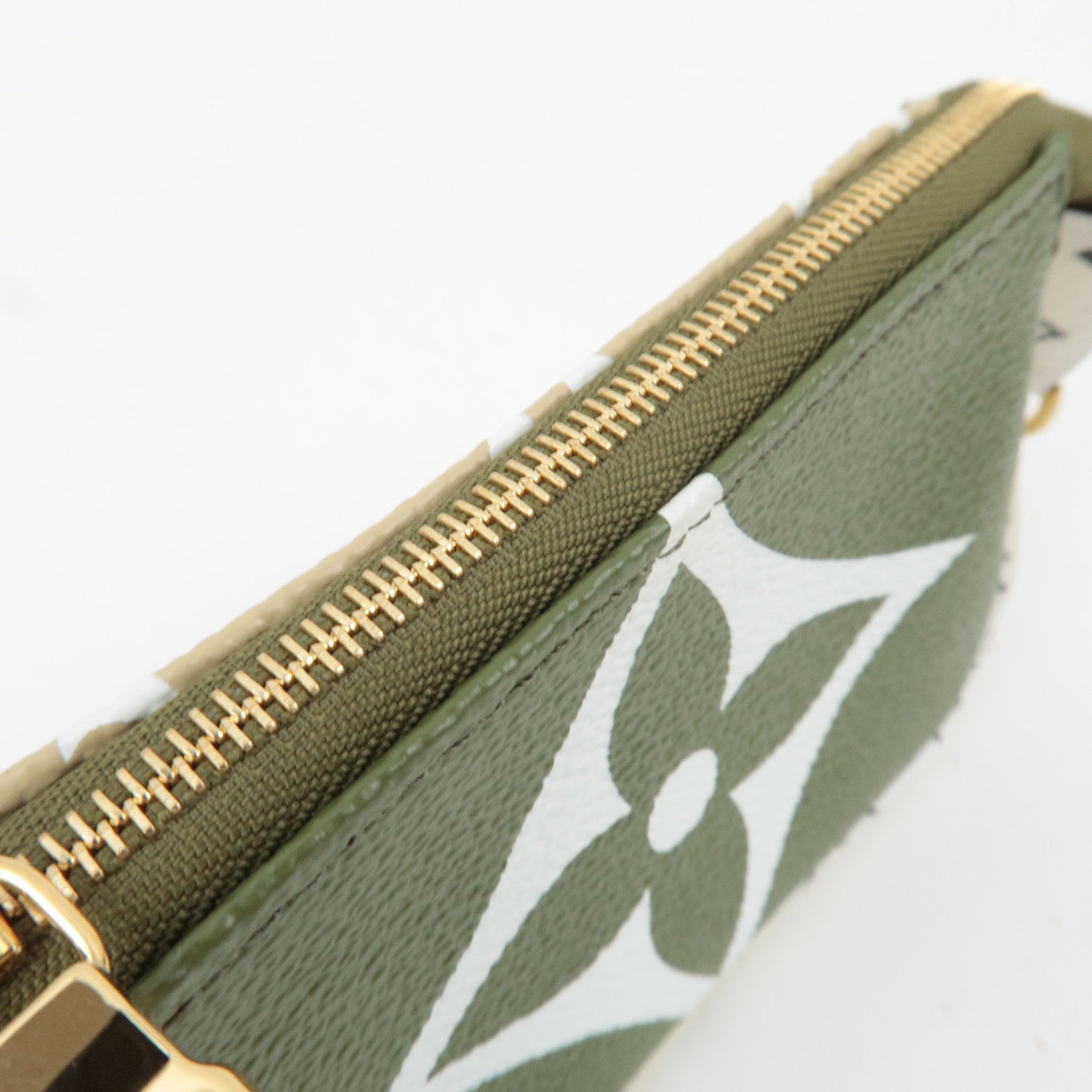 Louis Vuitton Monogram Giant Mini Pochette Accessoires Khaki M67579