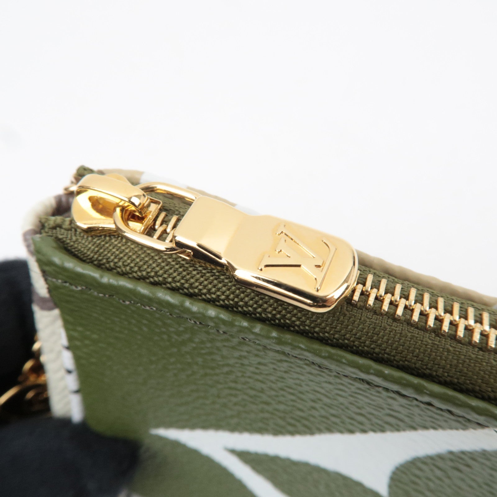 Louis Vuitton Monogram Giant Mini Pochette Accessoires Khaki M67579