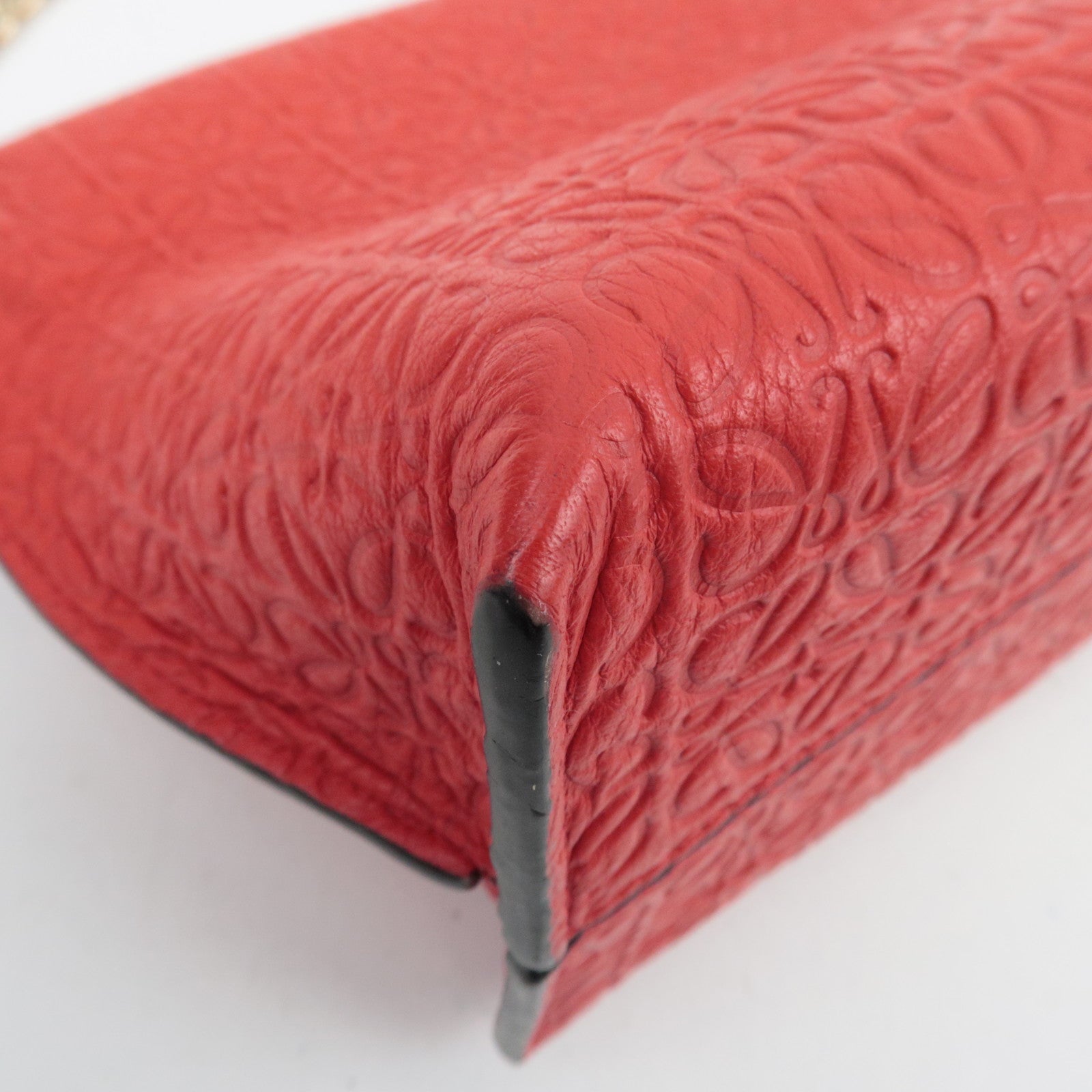 LOEWE Anagram Avenue Leather Chain Shoulder Bag Red