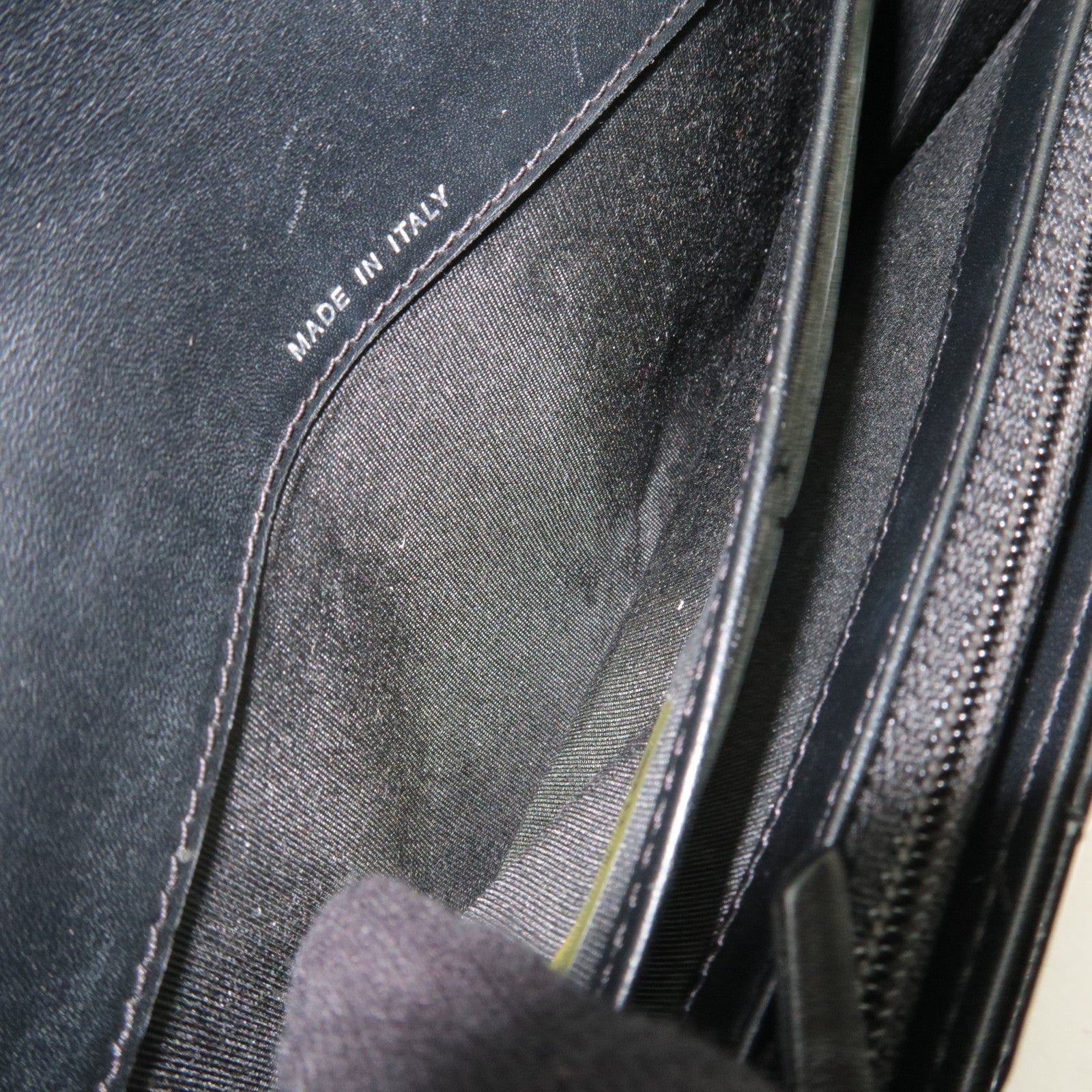 CHANEL Brilliant Matelasse Wallet Patent Leather Black 20218674