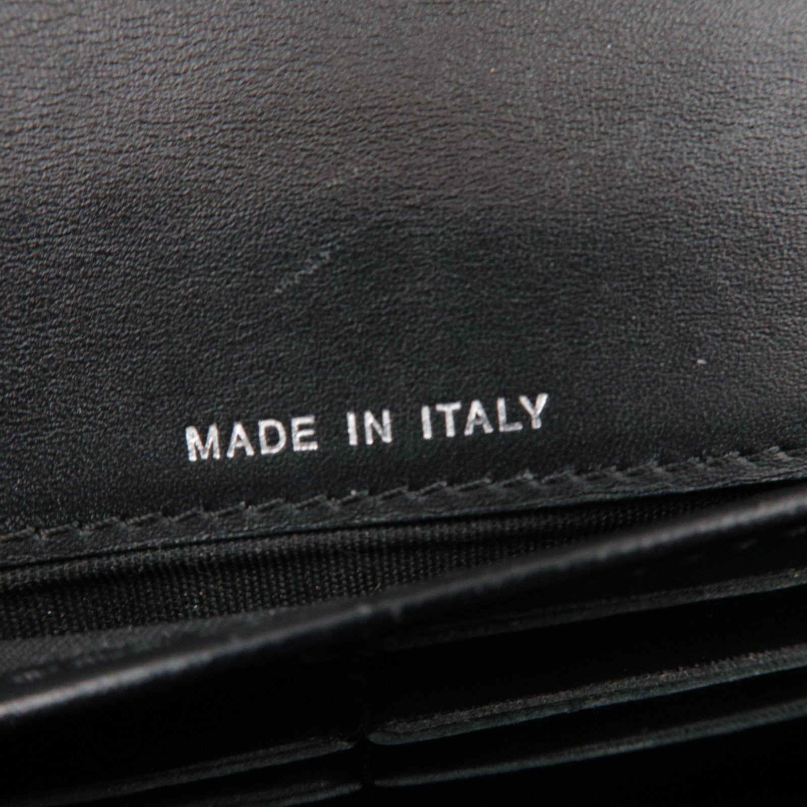 CHANEL Brilliant Matelasse Wallet Patent Leather Black 20218674