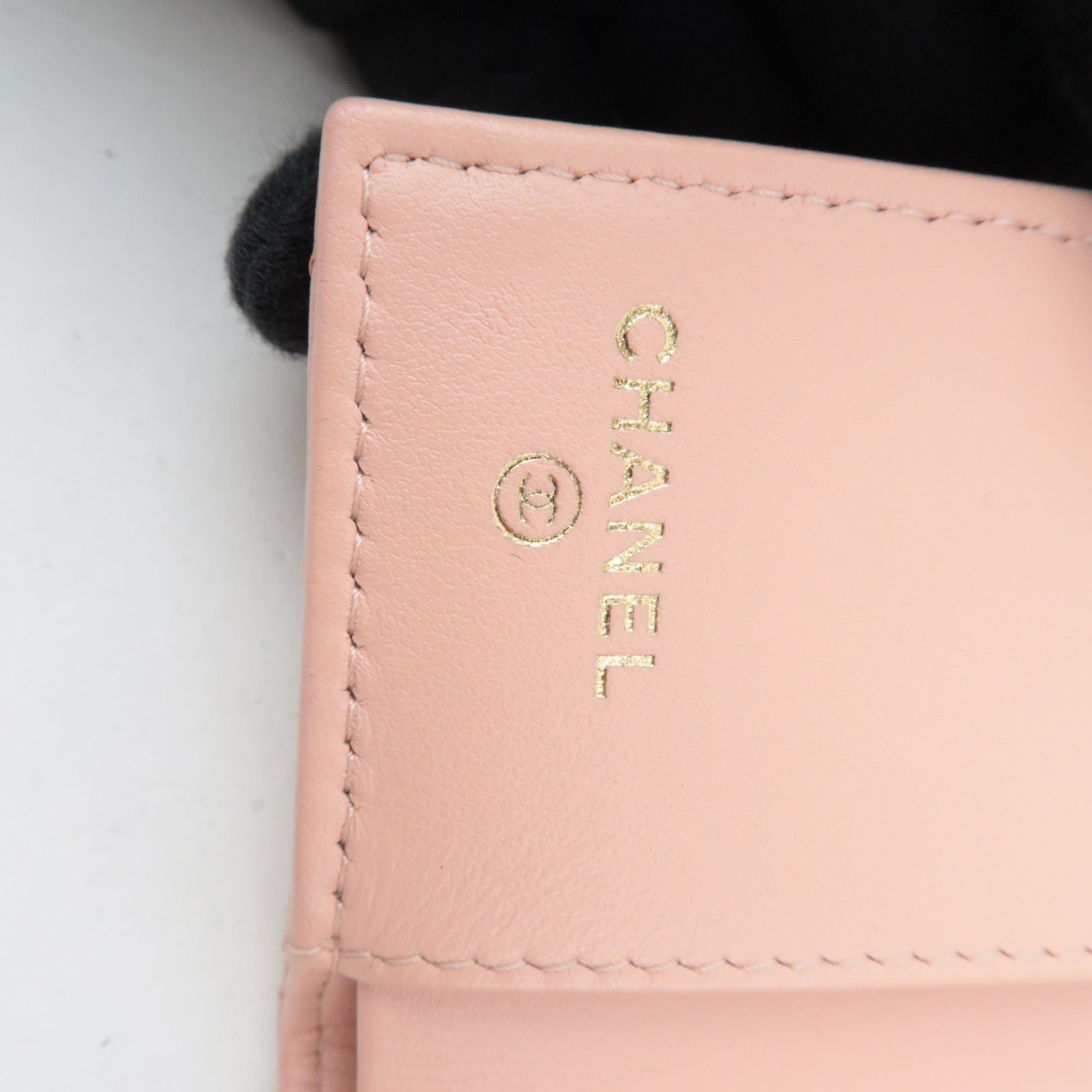 CHANEL Boy Chanel Wallet Caviarskin Pink