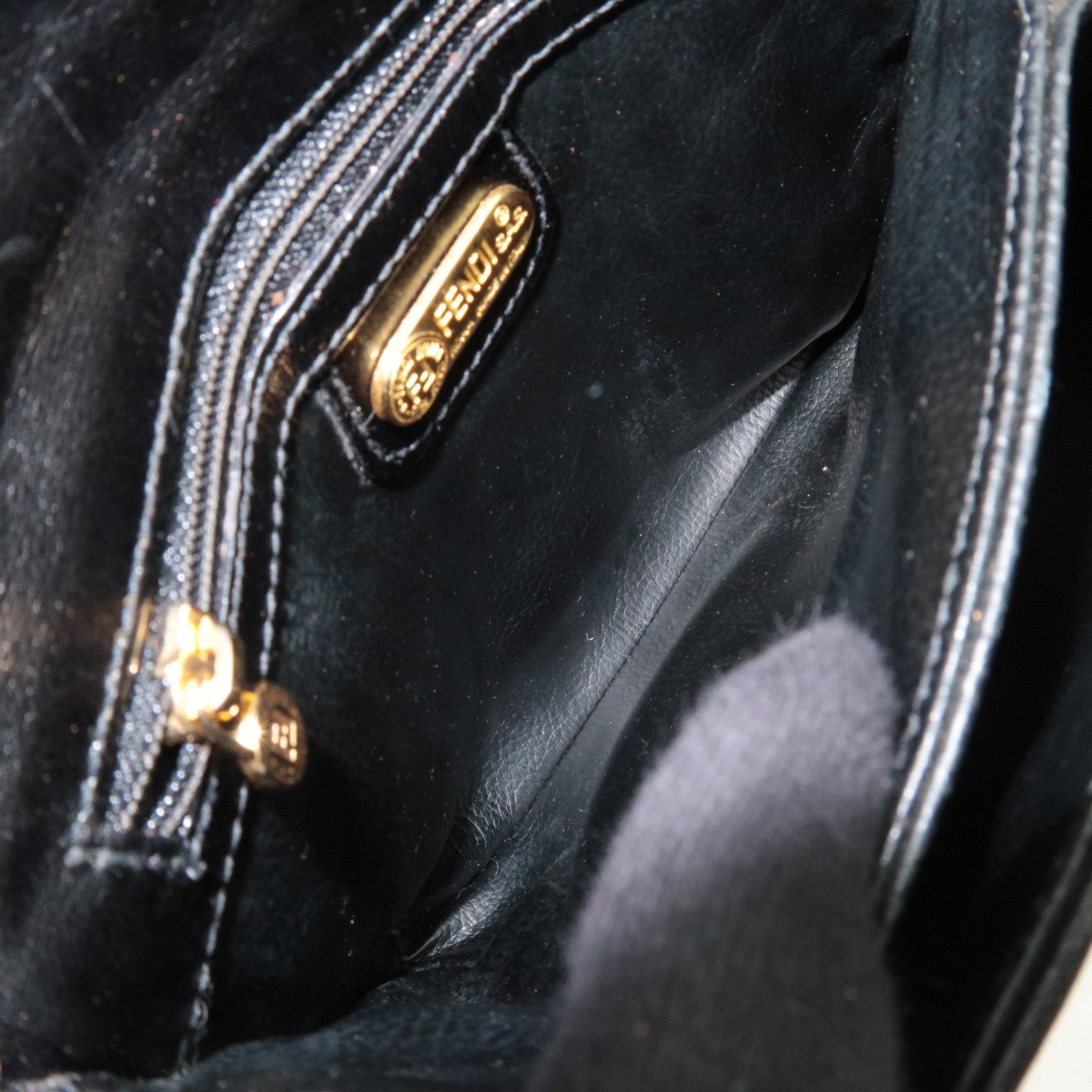 FENDI Small Leather Handbag Black 11652