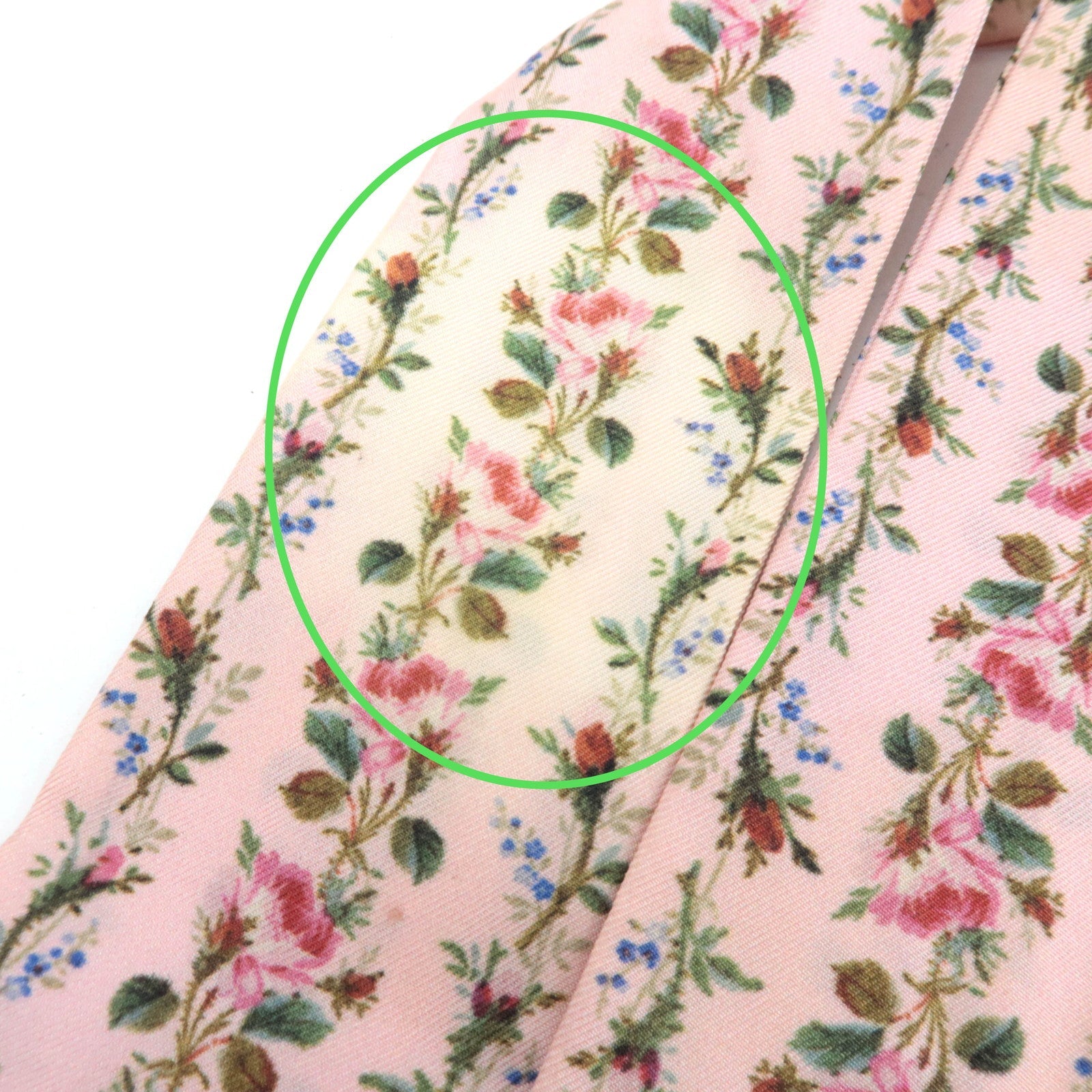 GUCCI Silk Flower Print Scarf Pink