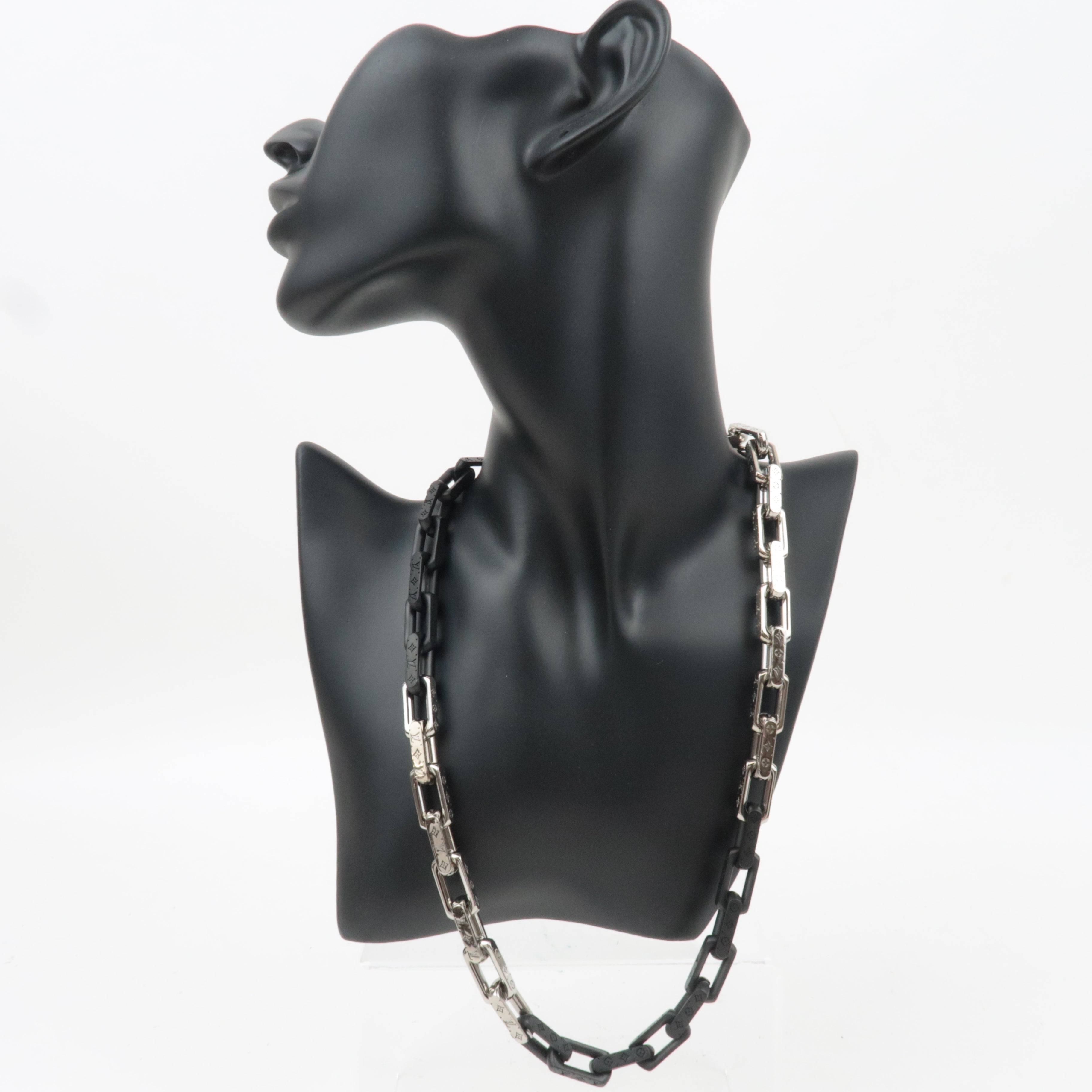 Louis Vuitton Collier Monogram Chain Necklace Silver Black M00677