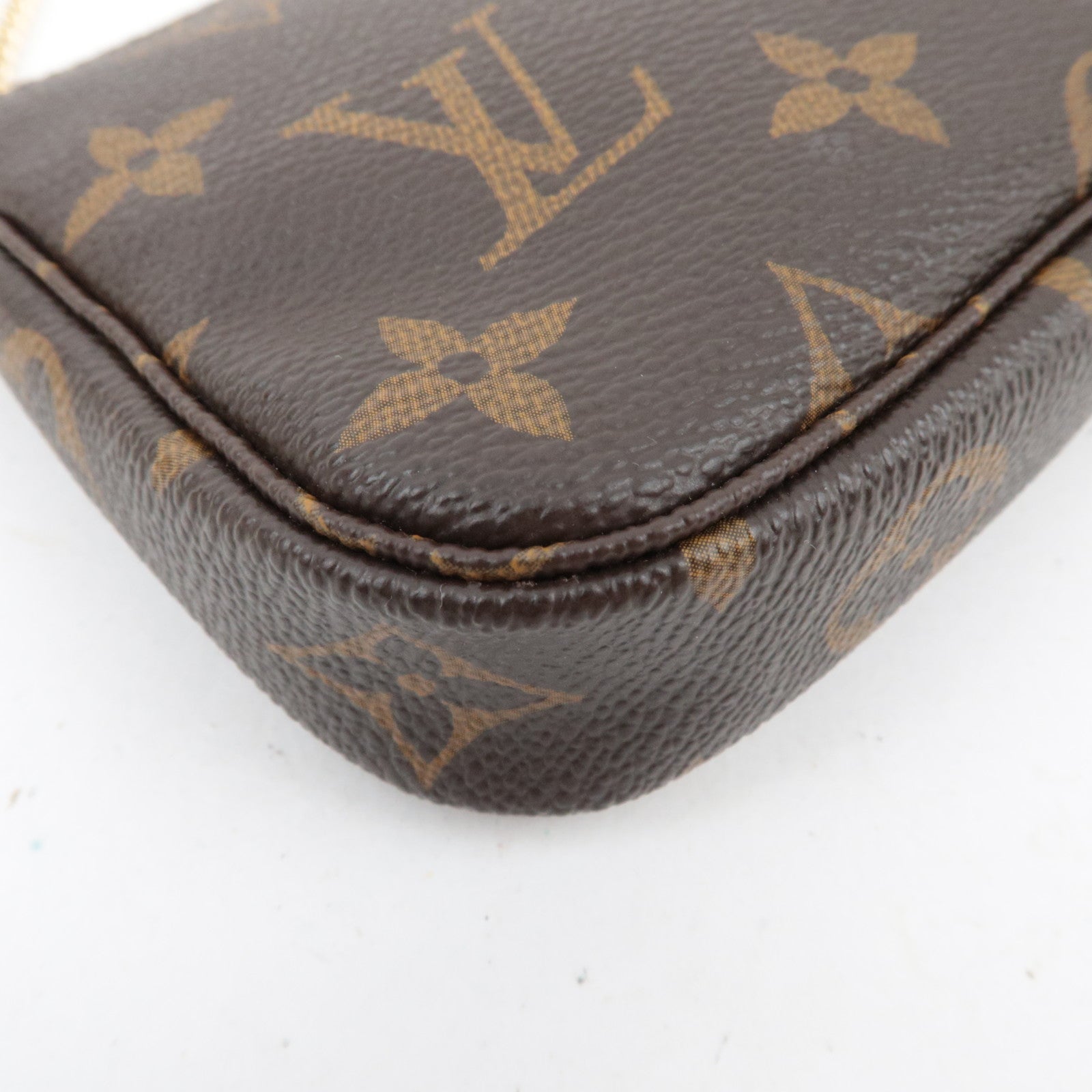 Louis Vuitton Monogram Mini Pochette Accessoires M58009