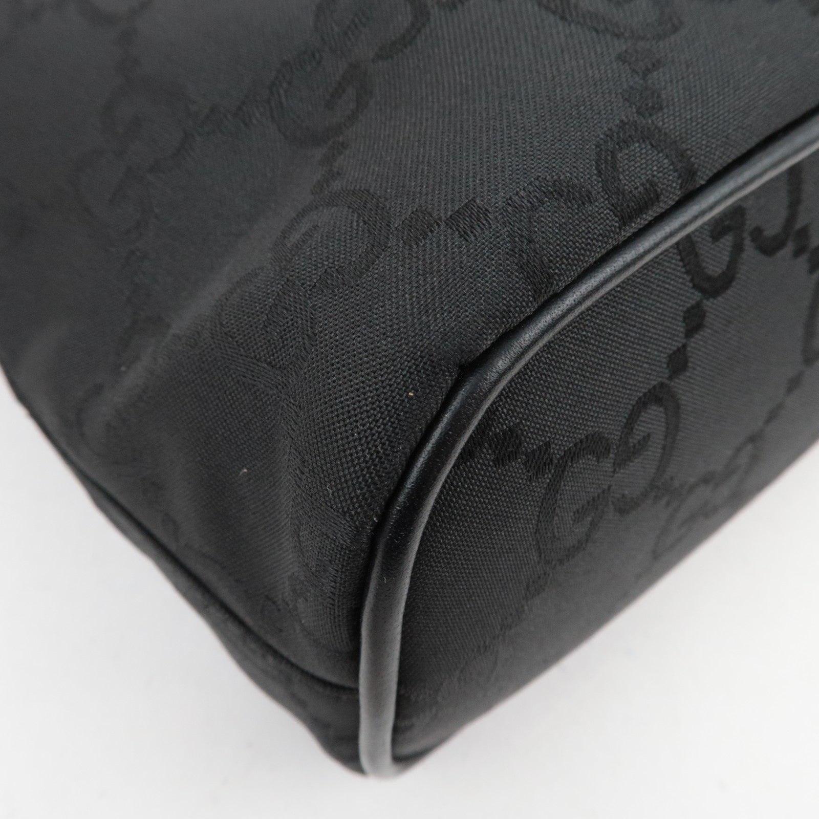 GUCCI GG Nylon Leather Shoulder Bag Black 179776