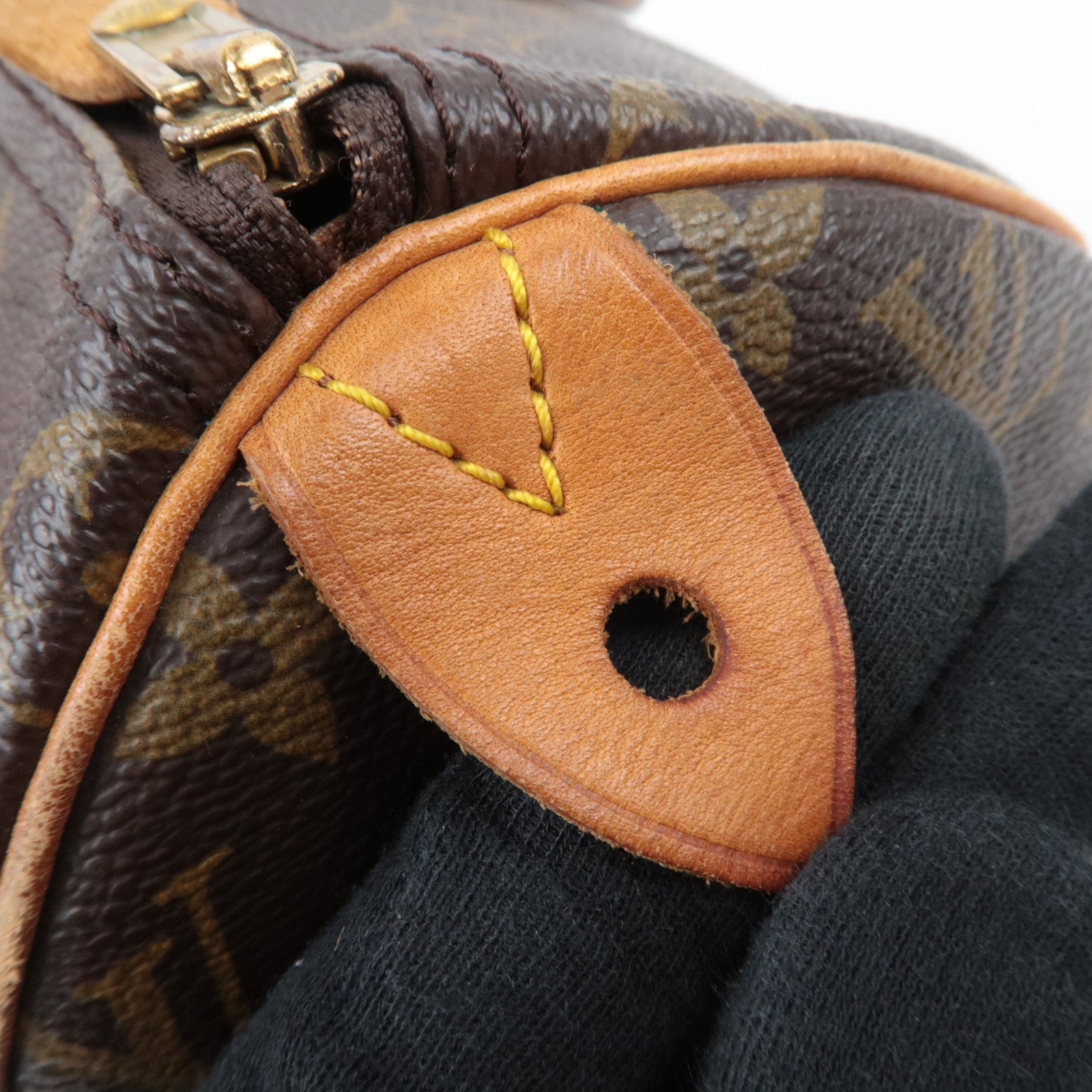 Louis Vuitton Monogram Speedy 30 Handbag M41526