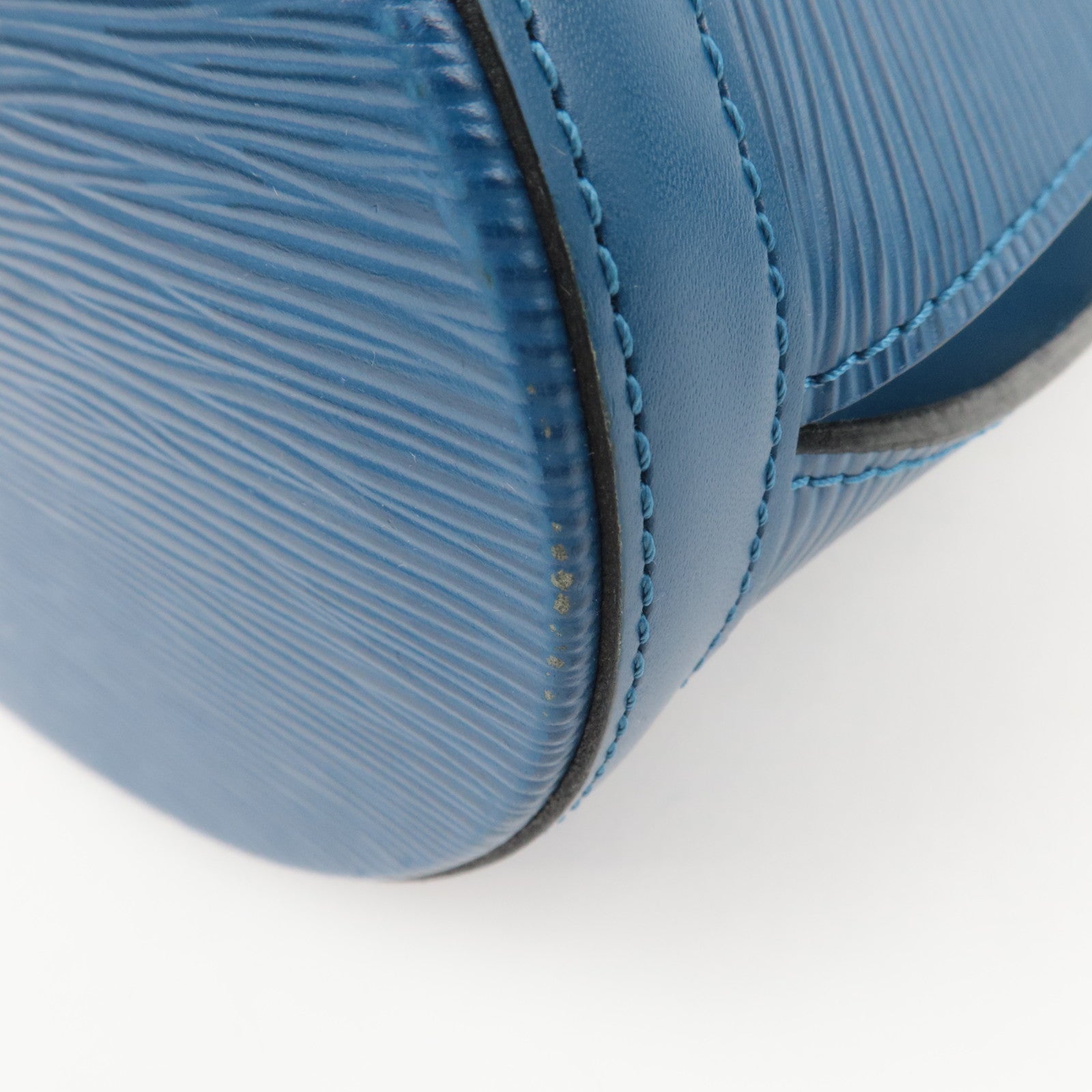 Louis Vuitton Epi Cluny Shoulder Bag Toledo Blue M52255