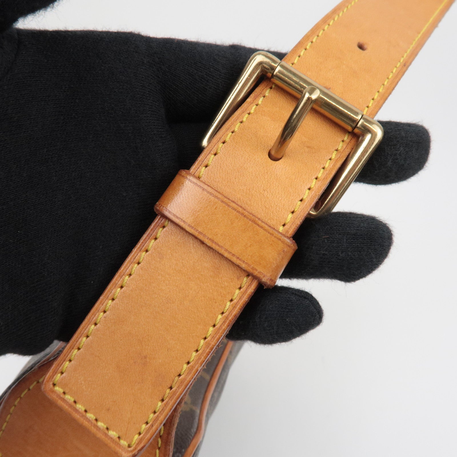 Louis Vuitton Monogram Croissant MM M51512