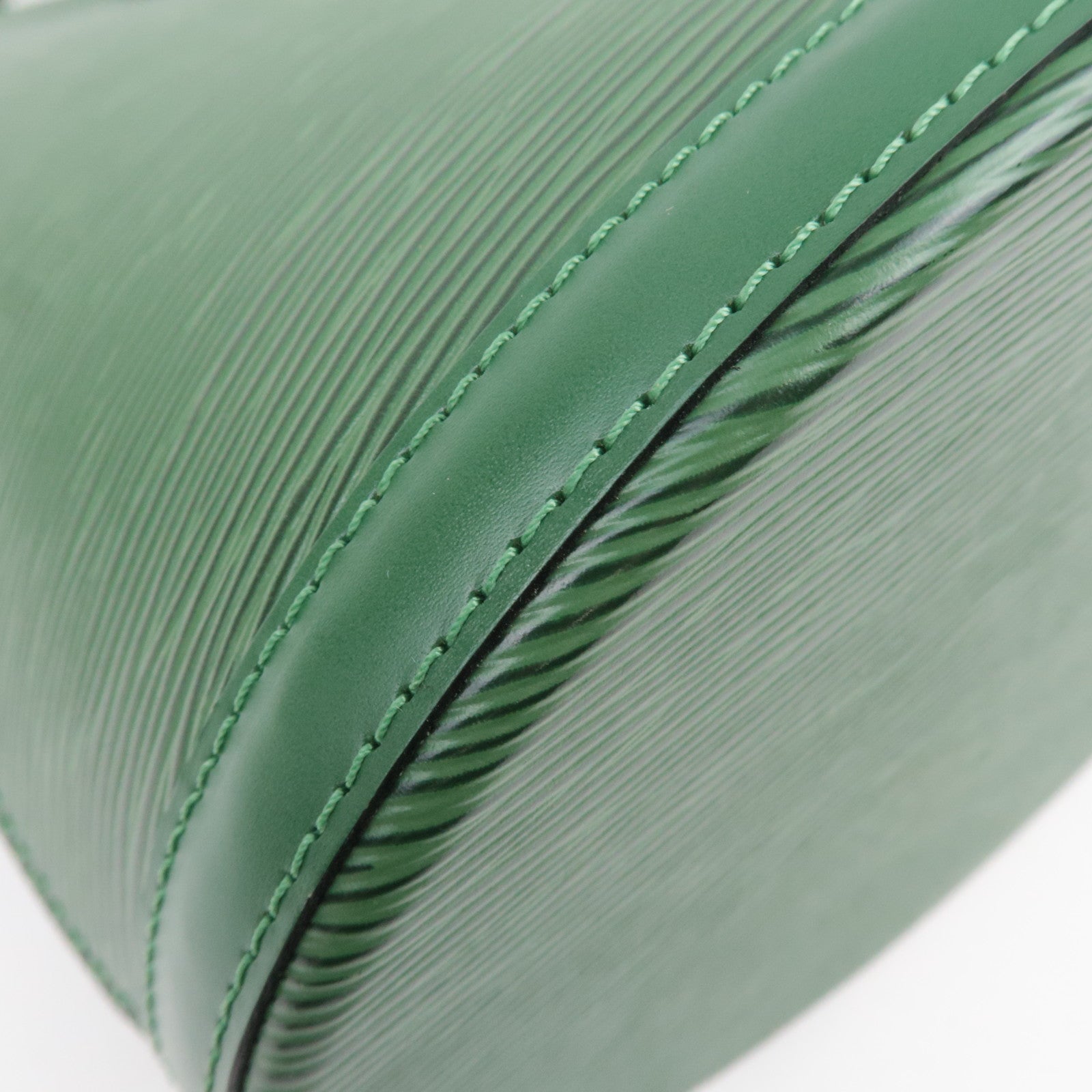 Louis Vuitton Epi Cluny Shoulder Bag Borneo Green M52254