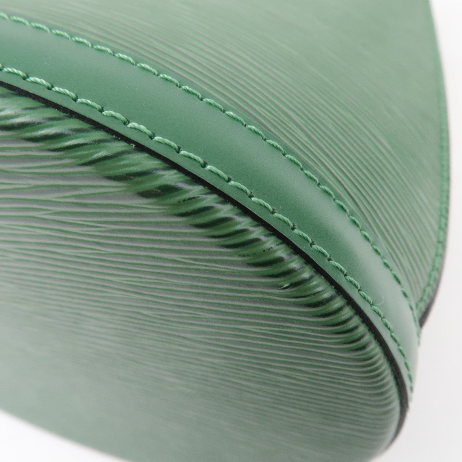 Louis Vuitton Epi Cluny Shoulder Bag Borneo Green M52254