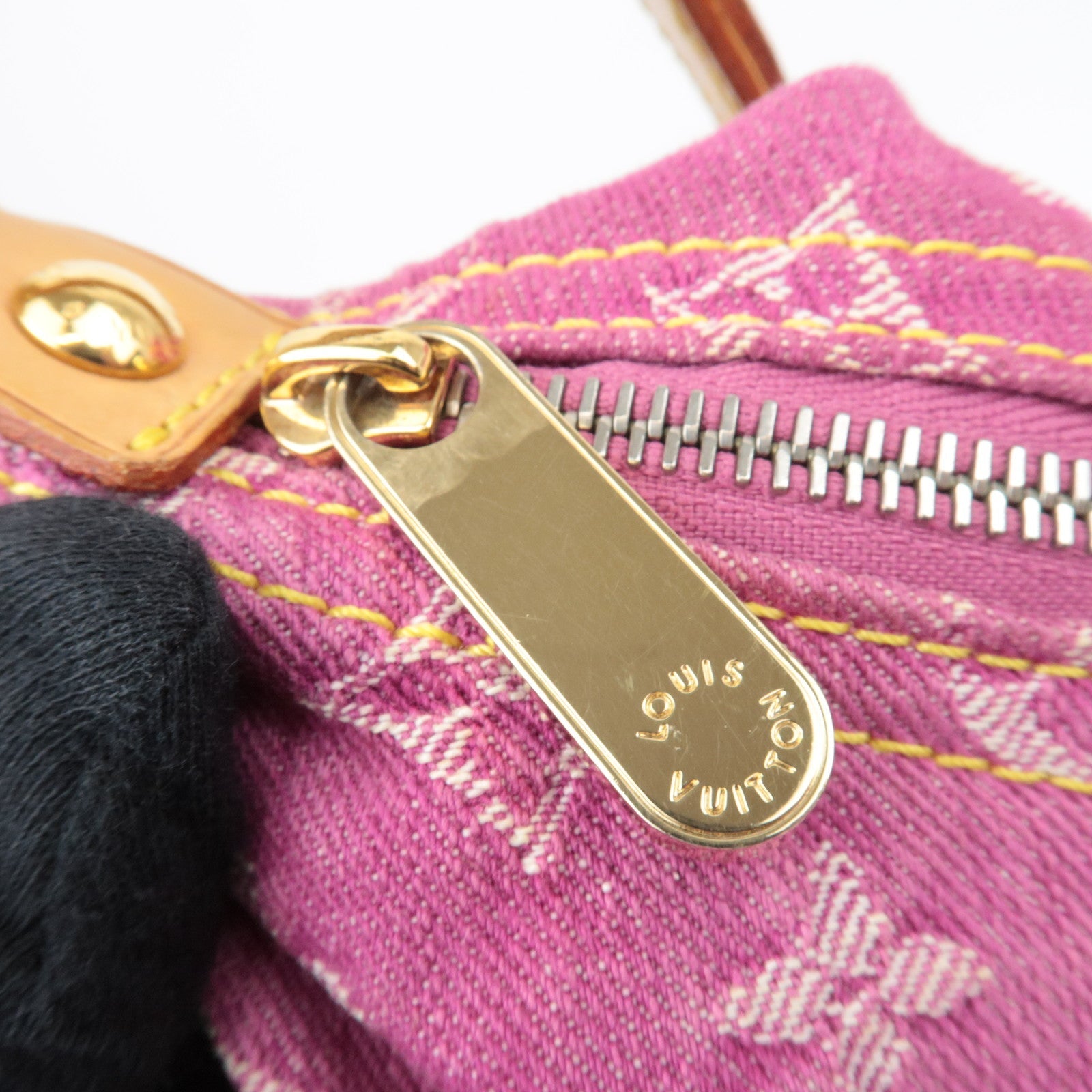 Louis Vuitton Monogram Denim Baggy GM Shoulder Bag Pink M95210