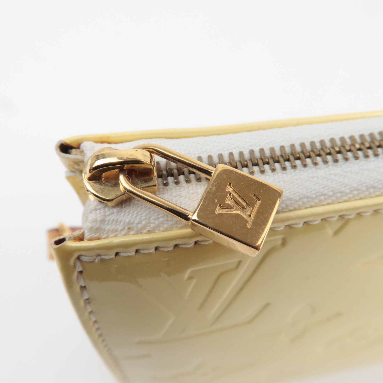 Louis Vuitton Monogram Vernis Lexington Handbag Perle M91345