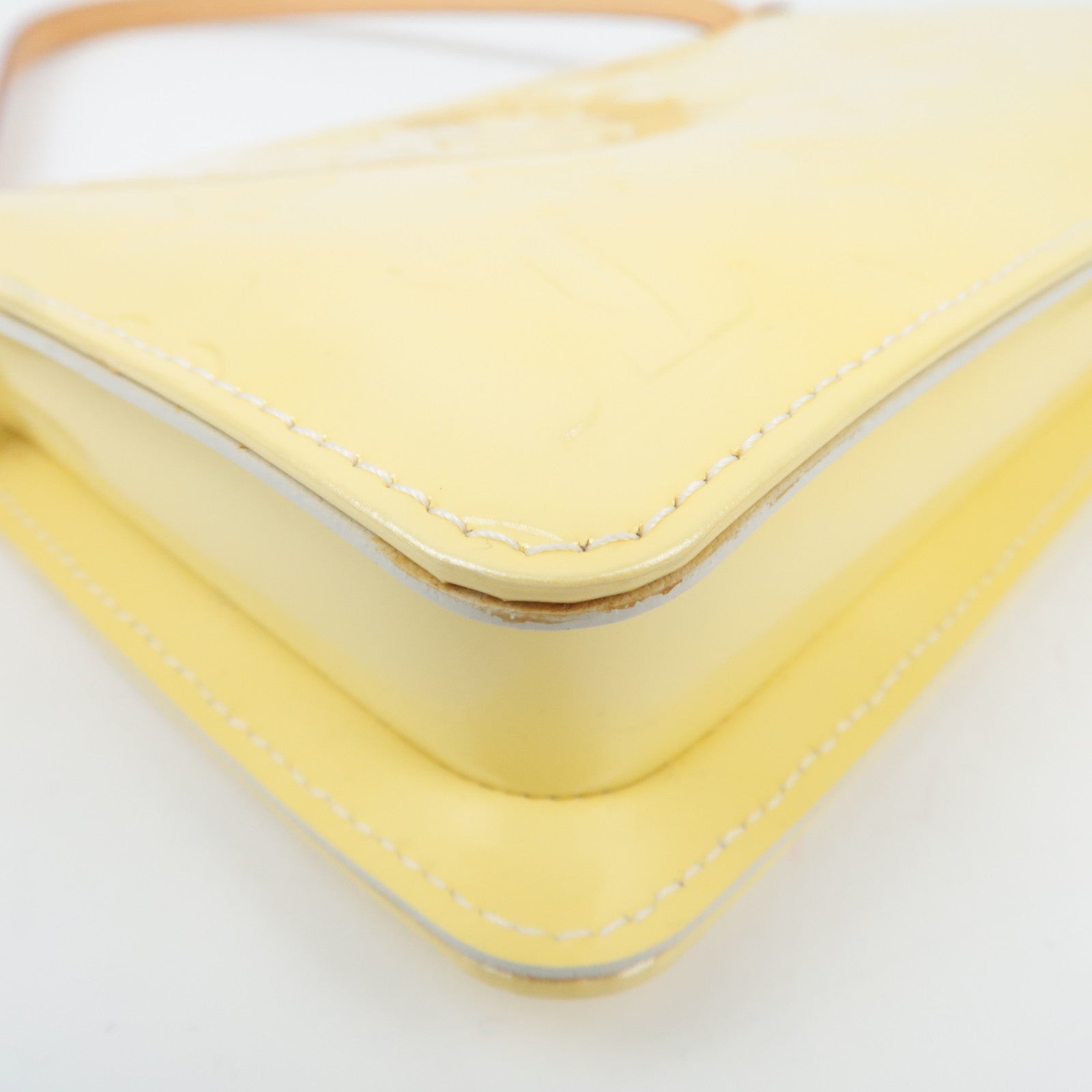 Louis Vuitton Monogram Vernis Lexington Handbag Perle M91345