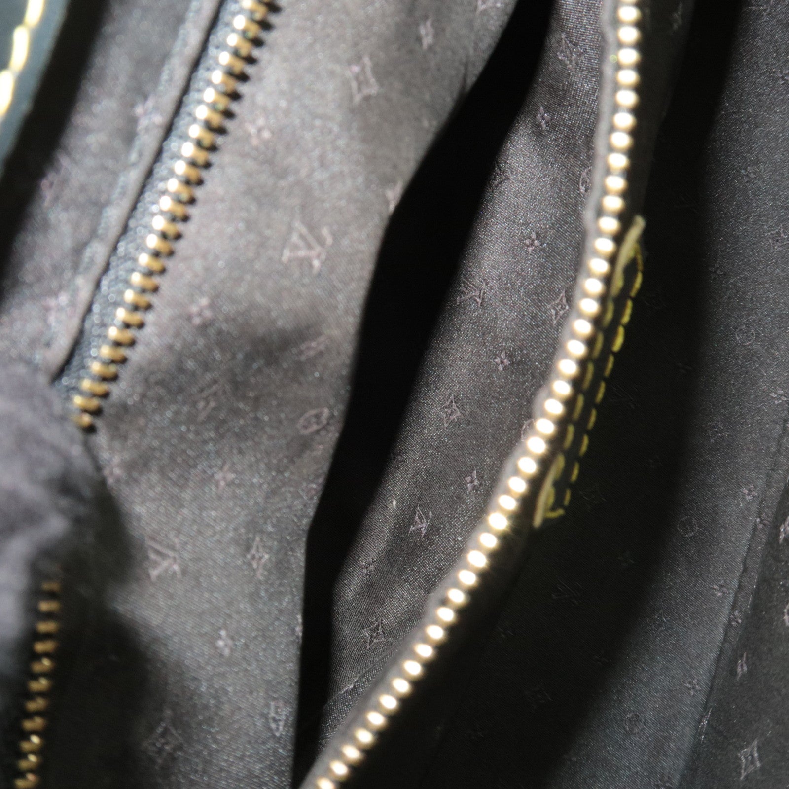 Louis Vuitton Suhali Angenieux PM Handbag Noir M91805