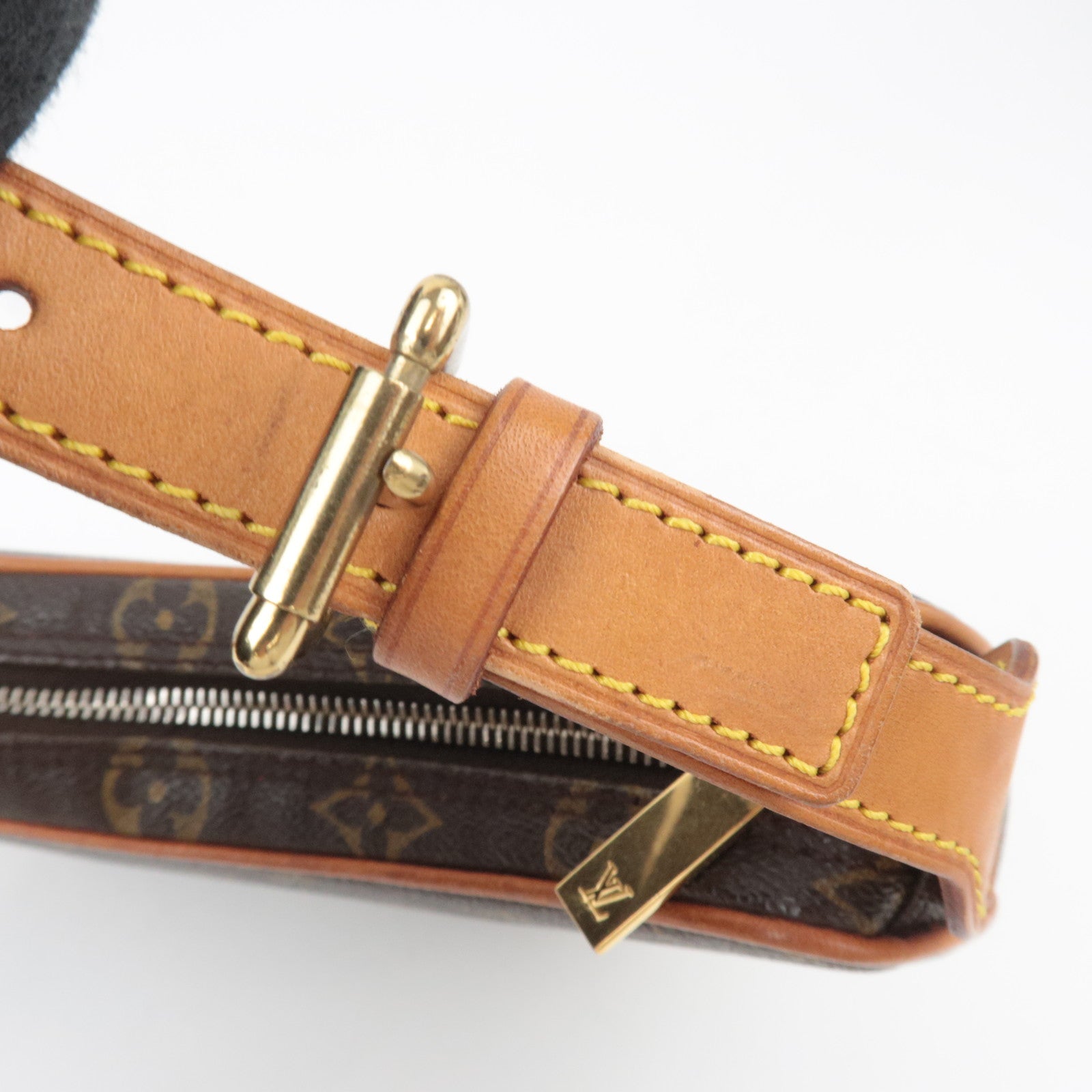 Louis Vuitton Monogram Pochette Croissant Shoulder Bag M51510