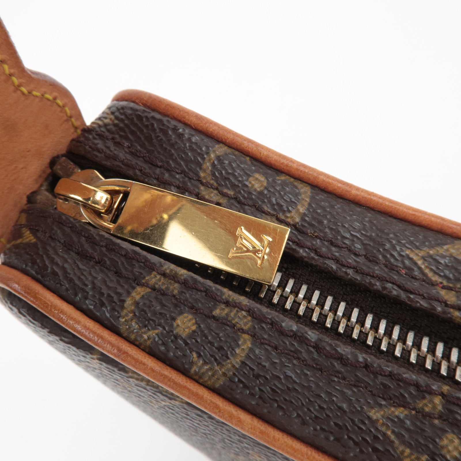 Louis Vuitton Monogram Pochette Croissant Shoulder Bag M51510