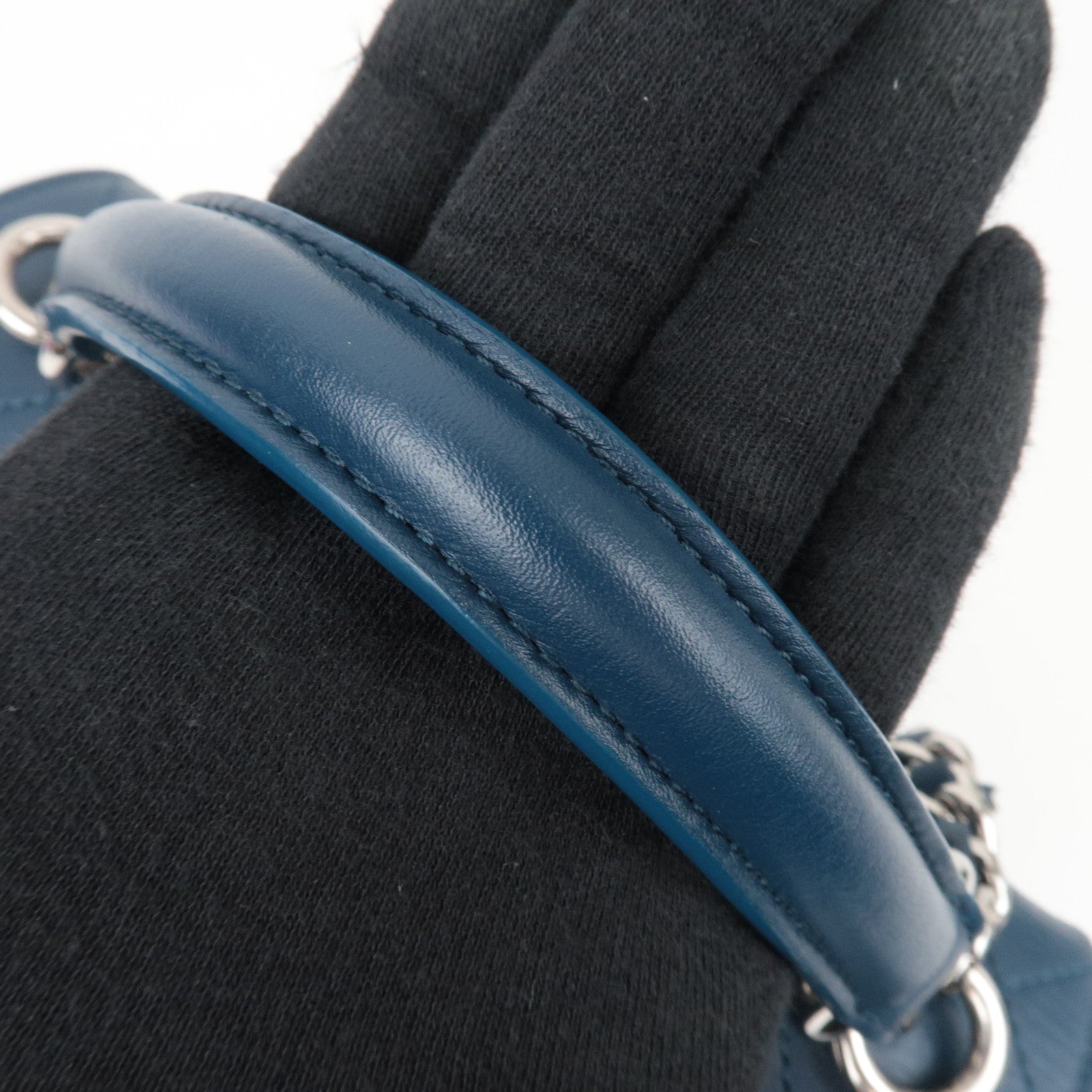 CHANEL Matelasse Calf Leather 2Way Chain Shoulder Bag Navy