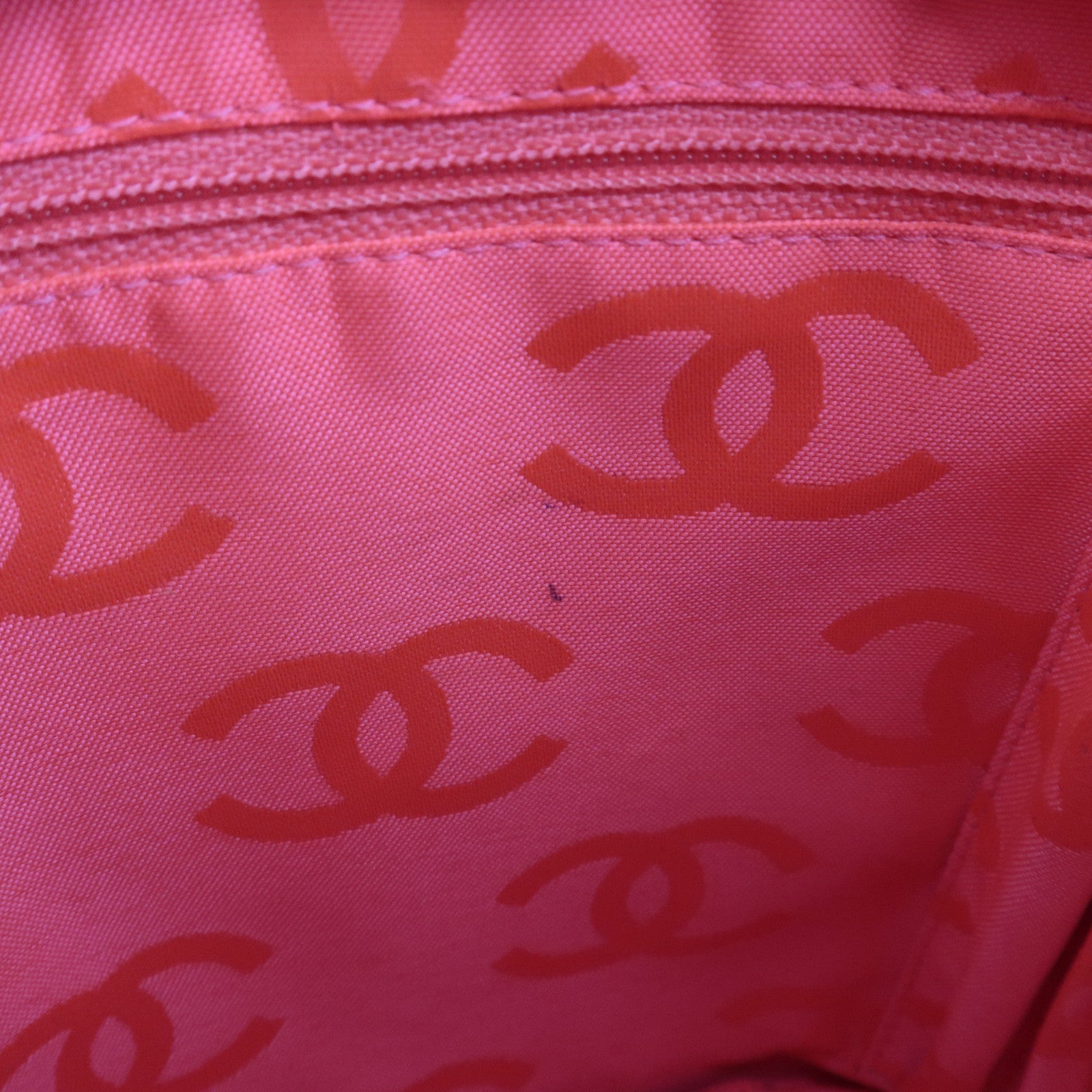 CHANEL Cambon Line Medium Tote Lambskin Patent Black A25167