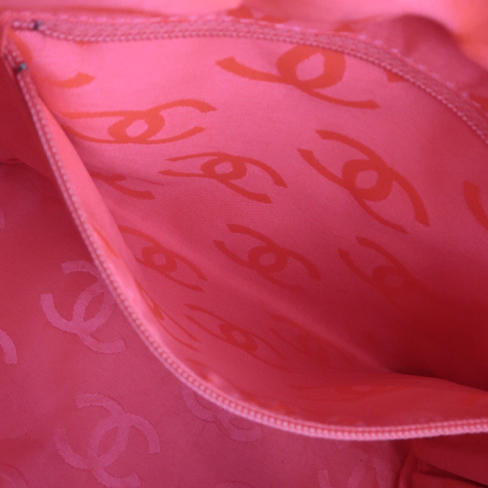 CHANEL Cambon Line Medium Tote Lambskin Patent Black A25167