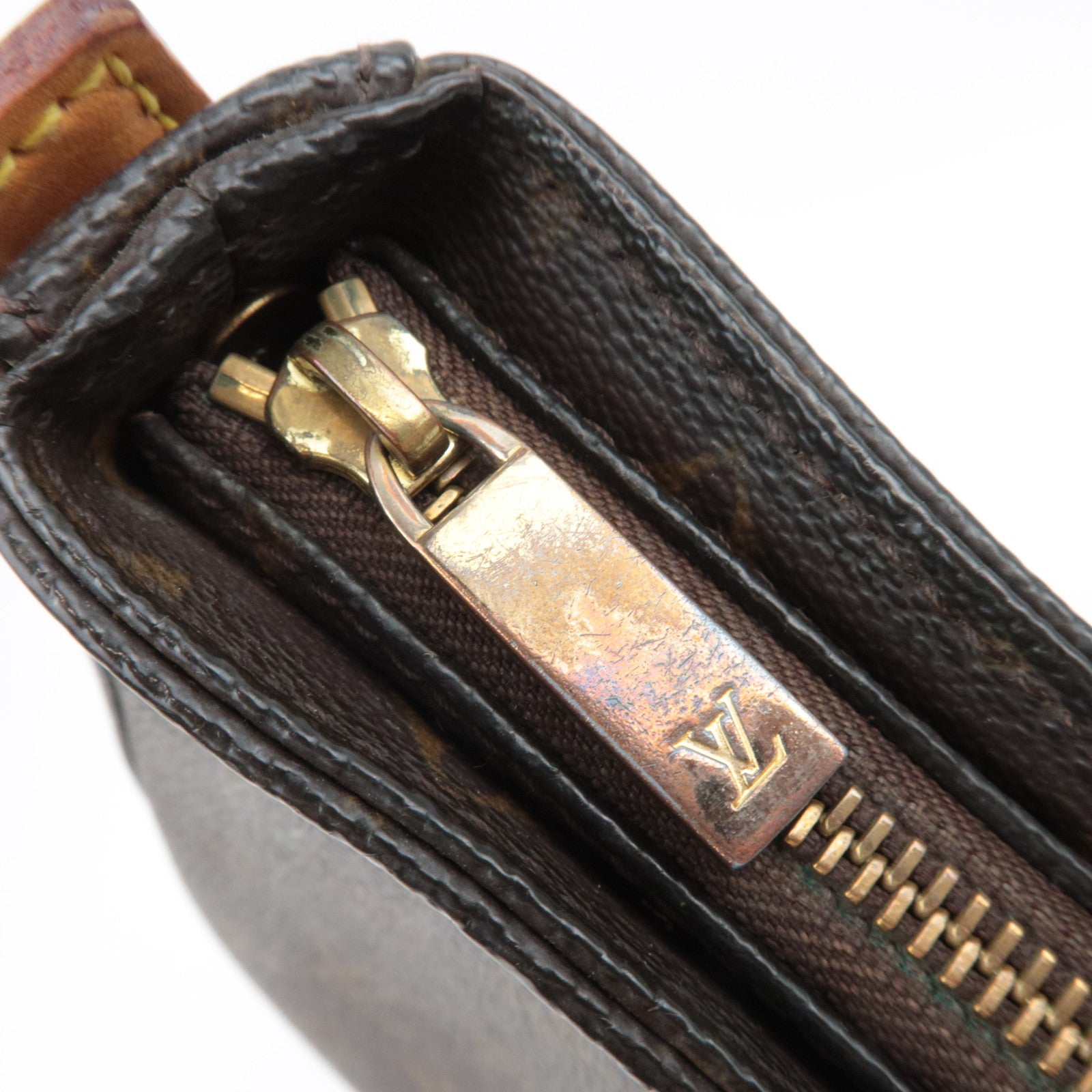 Louis Vuitton Monogram Looping MM Shoulder Bag M51146