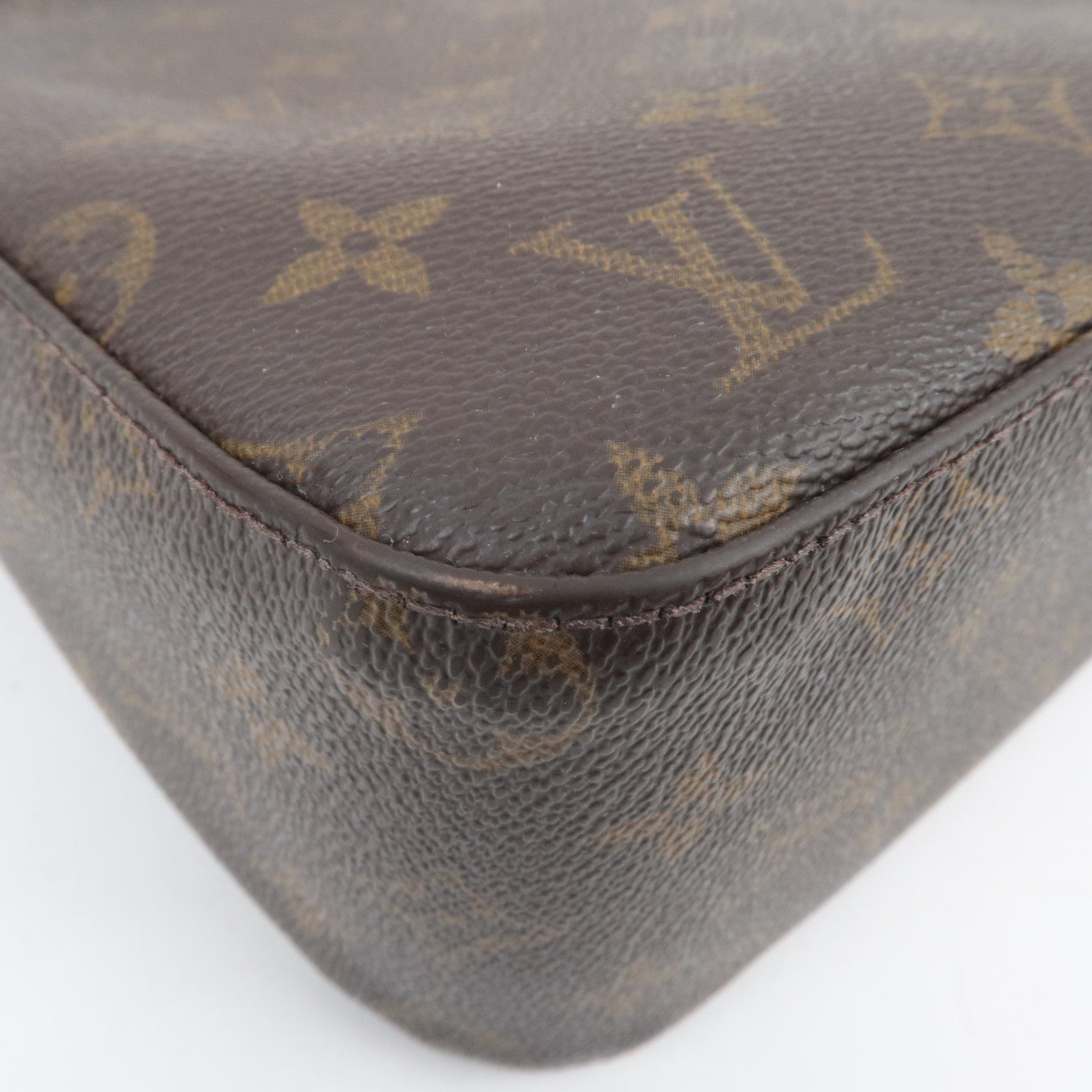 Louis Vuitton Monogram Looping MM Shoulder Bag M51146