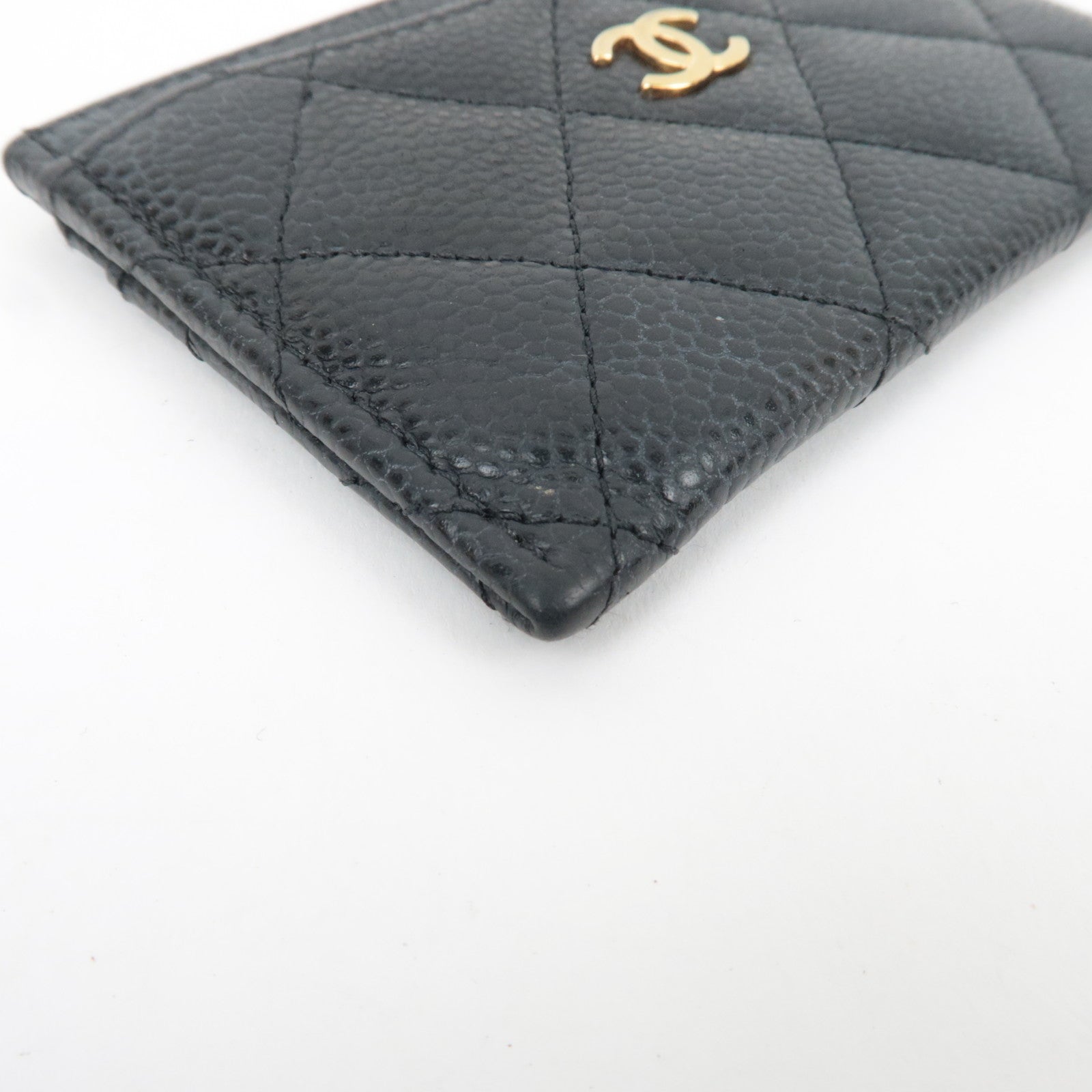 CHANEL Matelasse Caviarskin Card Case Black