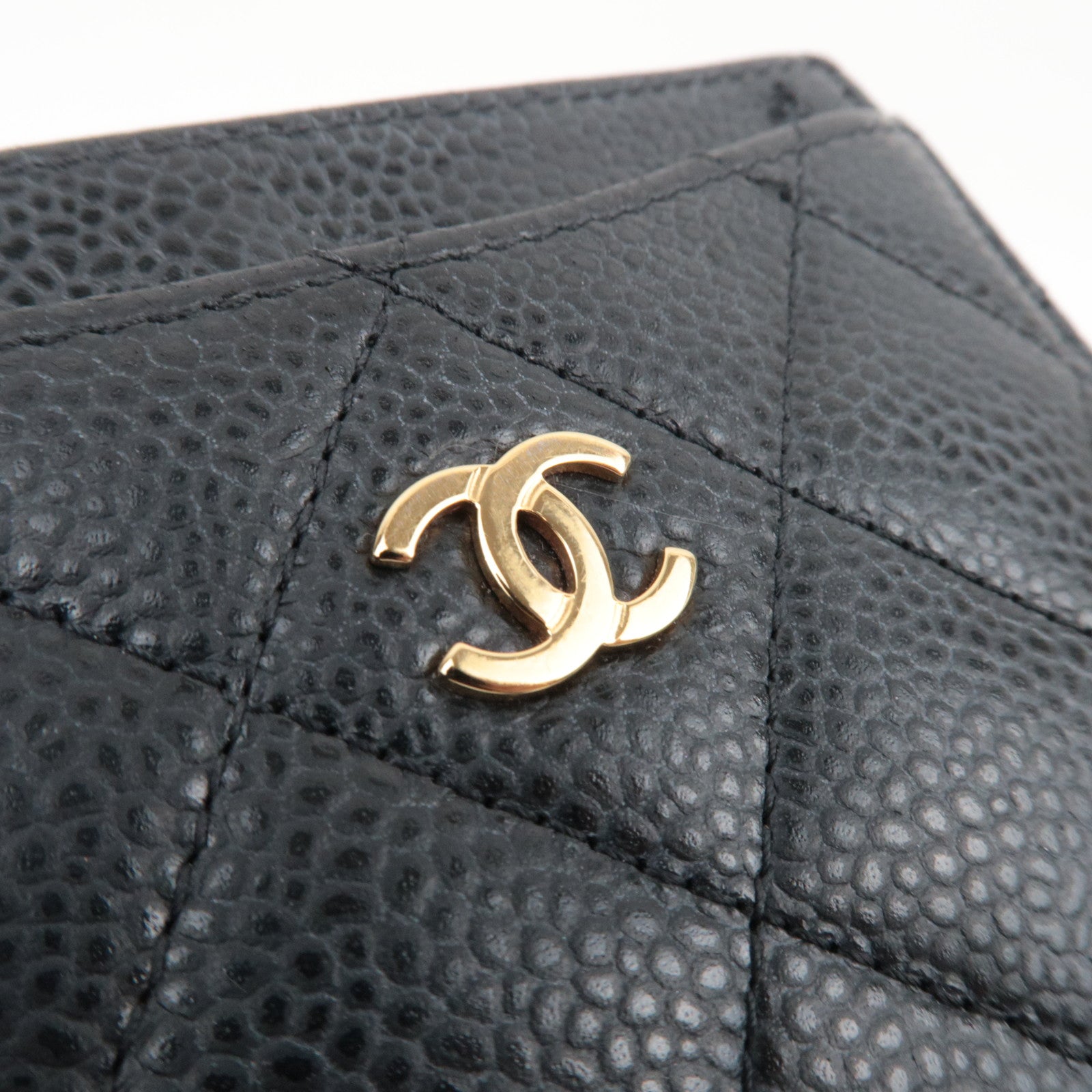 CHANEL Matelasse Caviarskin Card Case Black
