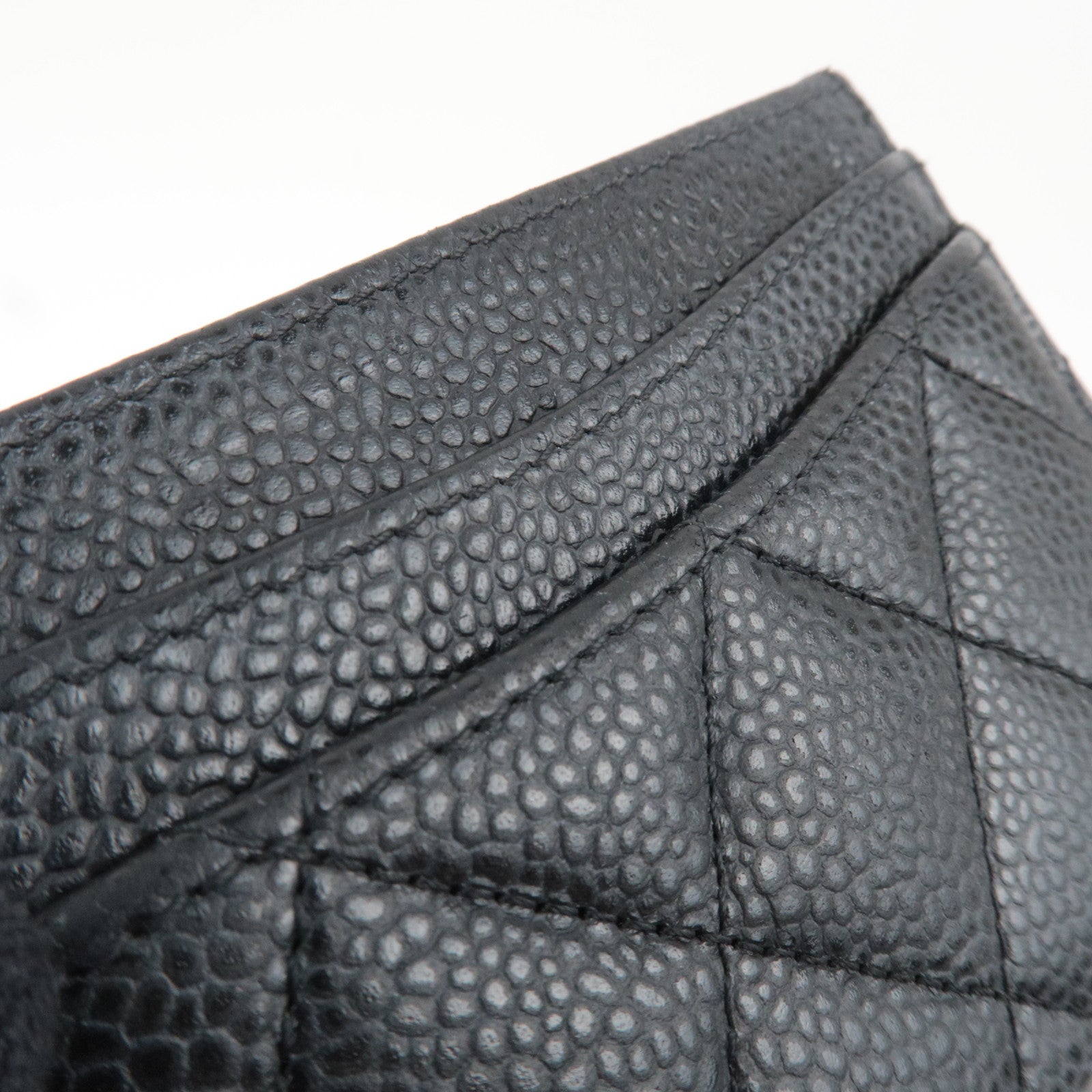 CHANEL Matelasse Caviarskin Card Case Black