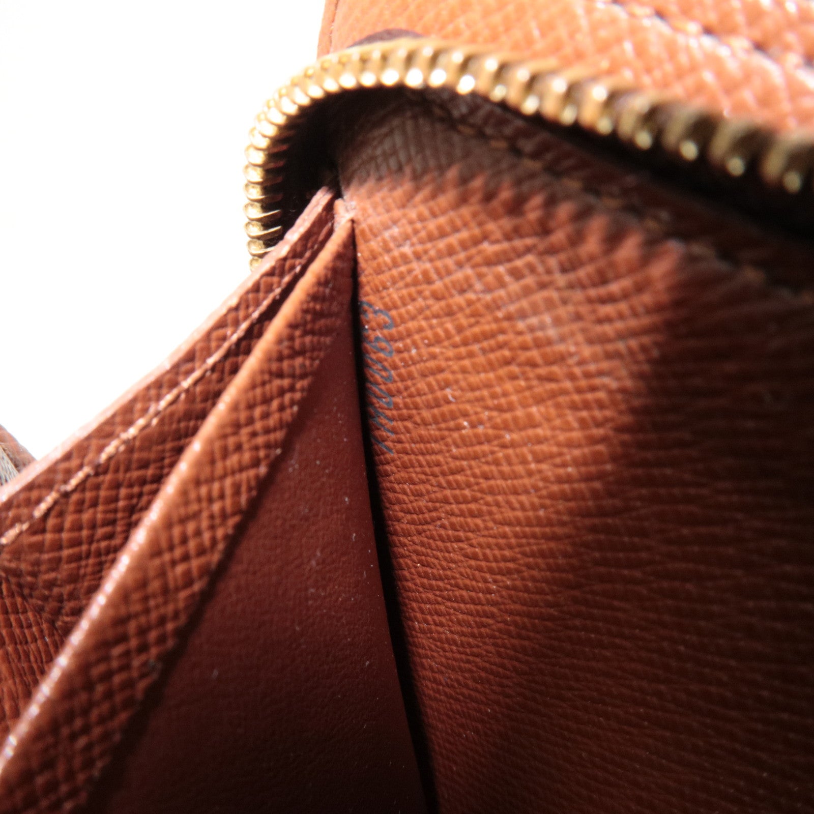 Louis Vuitton Monogram Porte Monnaie Zip Long Wallet M61727