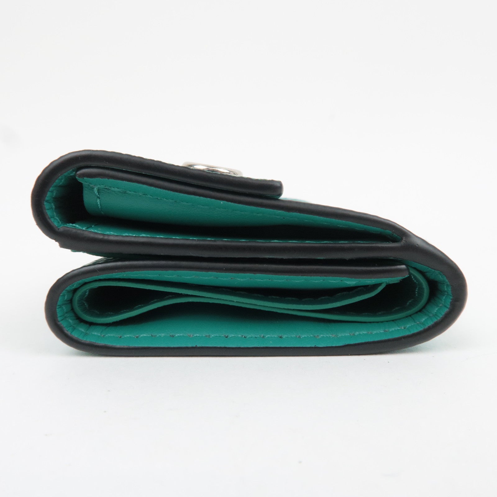 Louis Vuitton Taigarama Discovery Compact Wallet Veil M67626