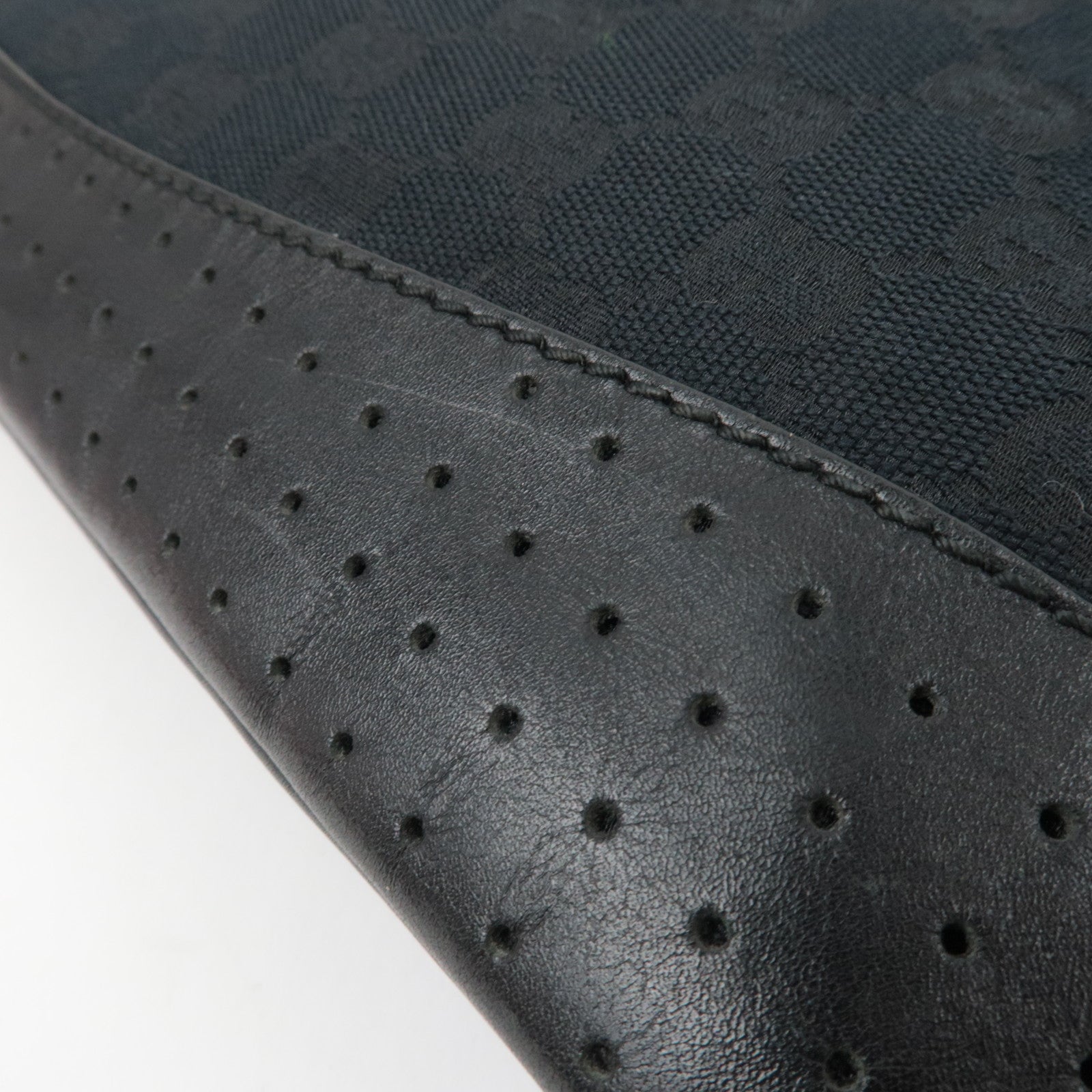 GUCCI GG Canvas Leather Shoulder Bag Black 145857