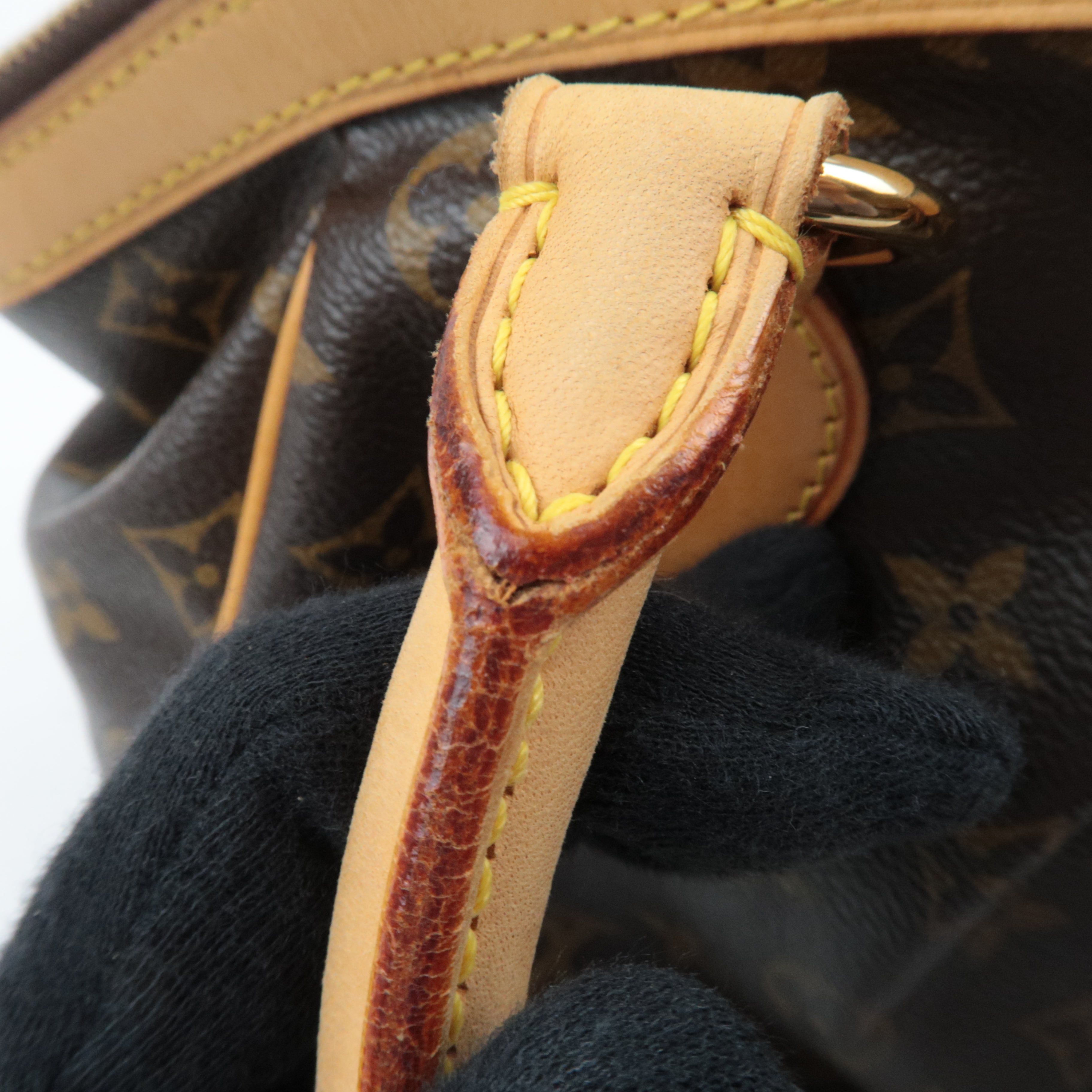 Louis Vuitton Monogram Tivoli PM Handbag M40143