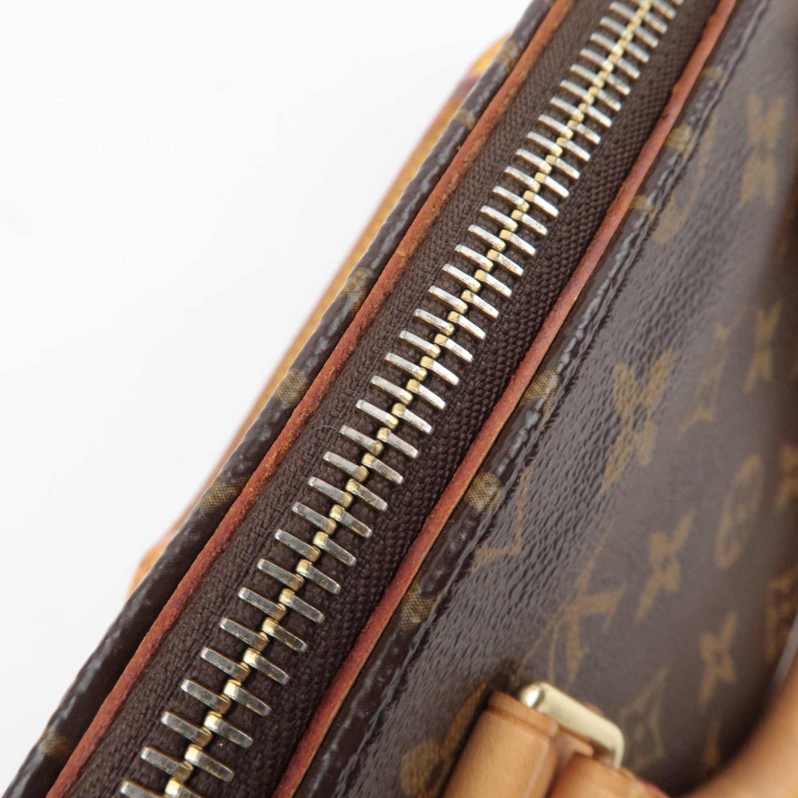 Louis Vuitton Monogram Popincourt Handbag M40009