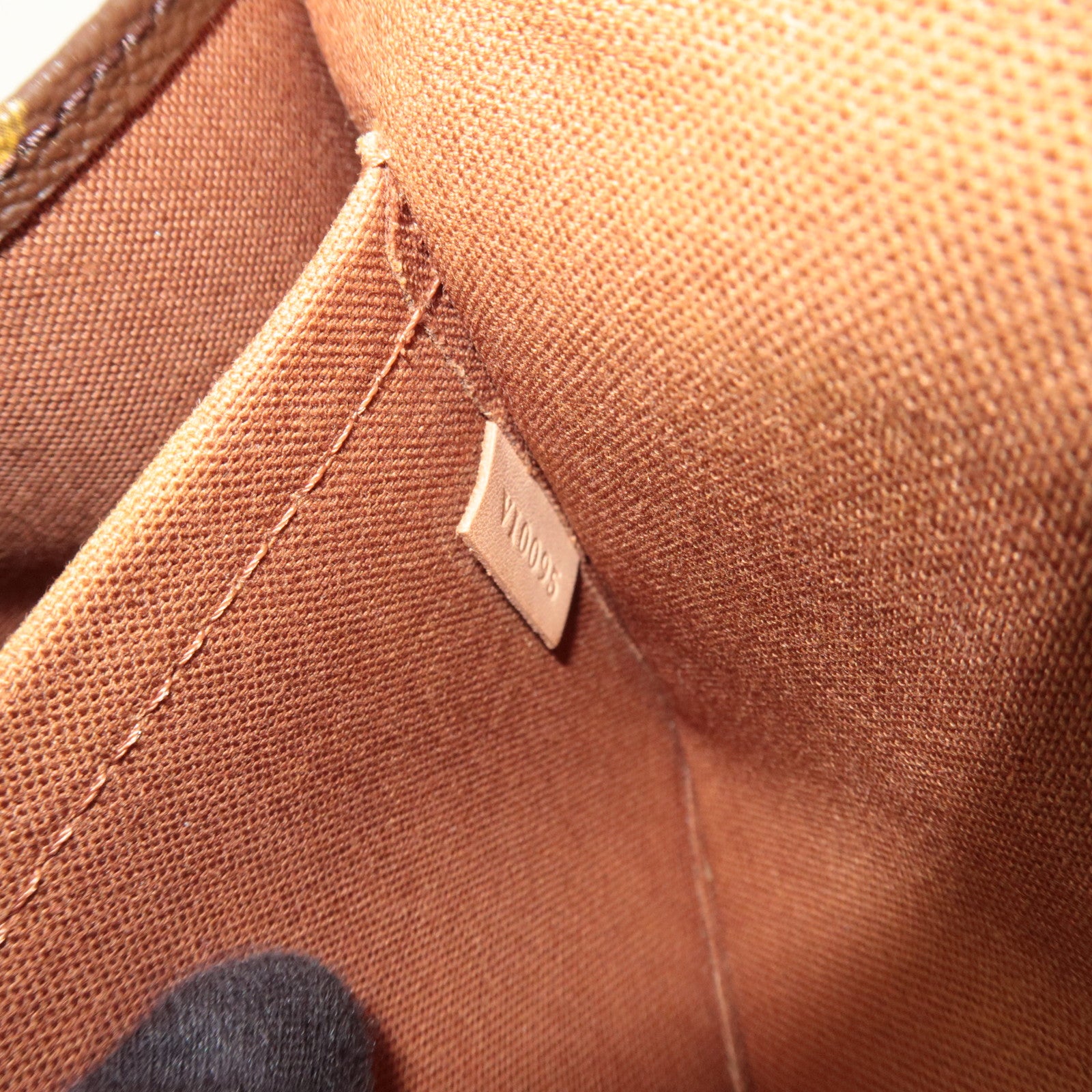 Louis Vuitton Monogram Popincourt Handbag M40009