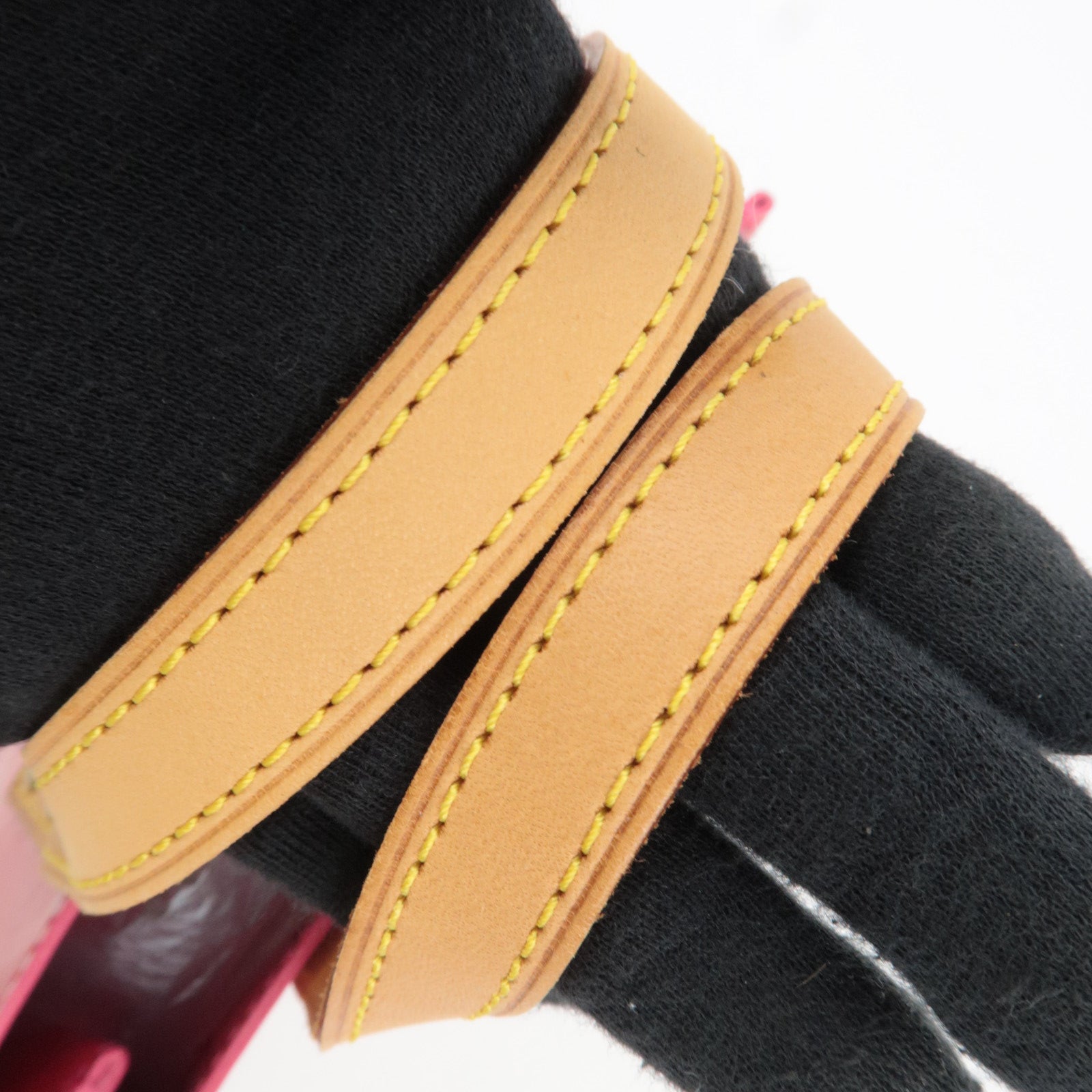 Louis Vuitton Monogram Vernis Reade PM Framboise M9132F