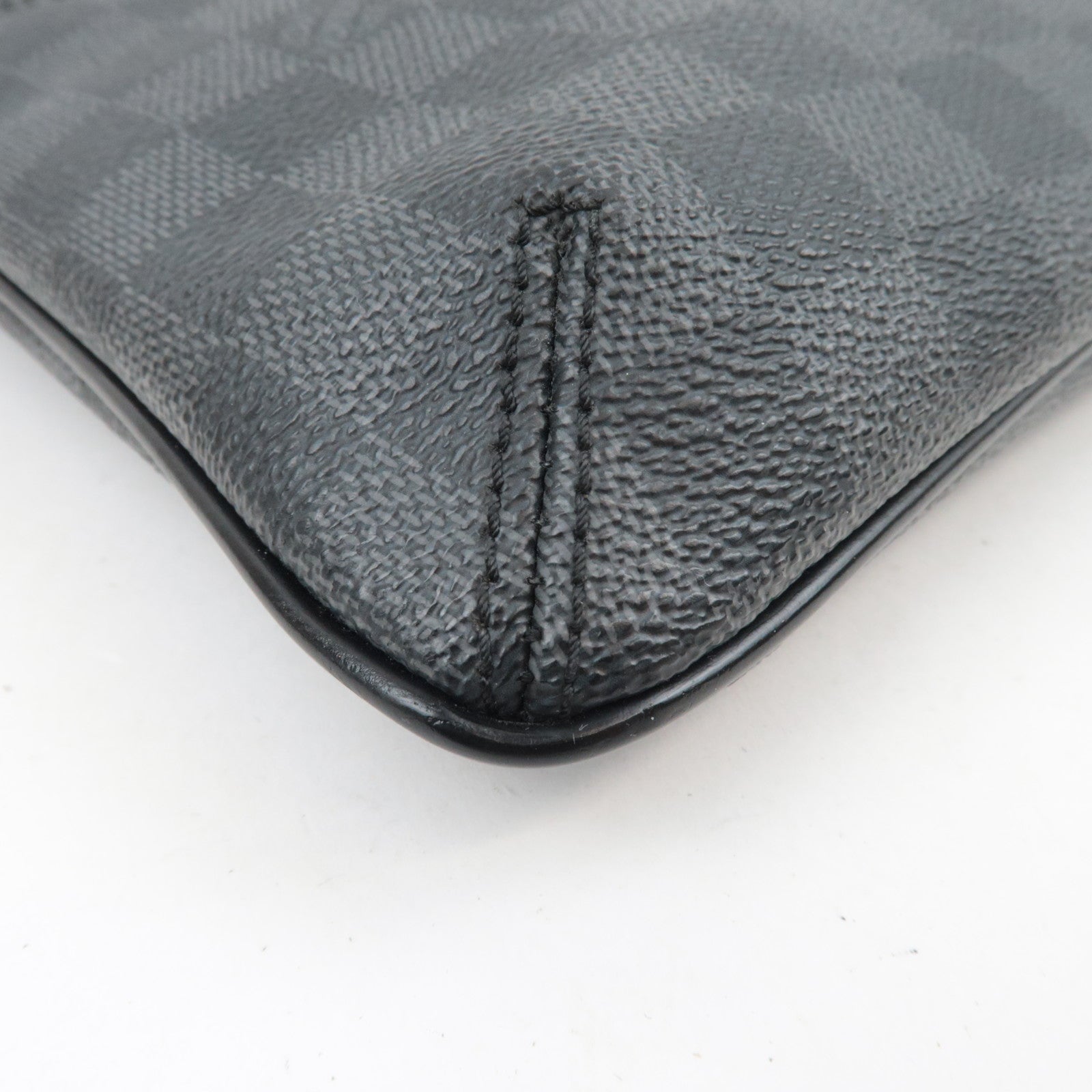 Louis Vuitton Damier Graphite Thomas Shoulder Bag N58028