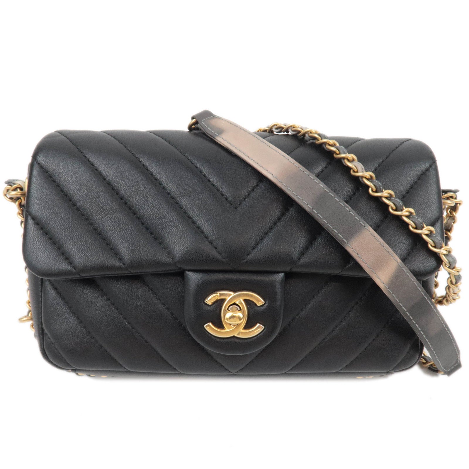CHANEL Chevron V Stitch Lambskin Chain Shoulder Bag Black Gold HDW Marble Chain *G card87430