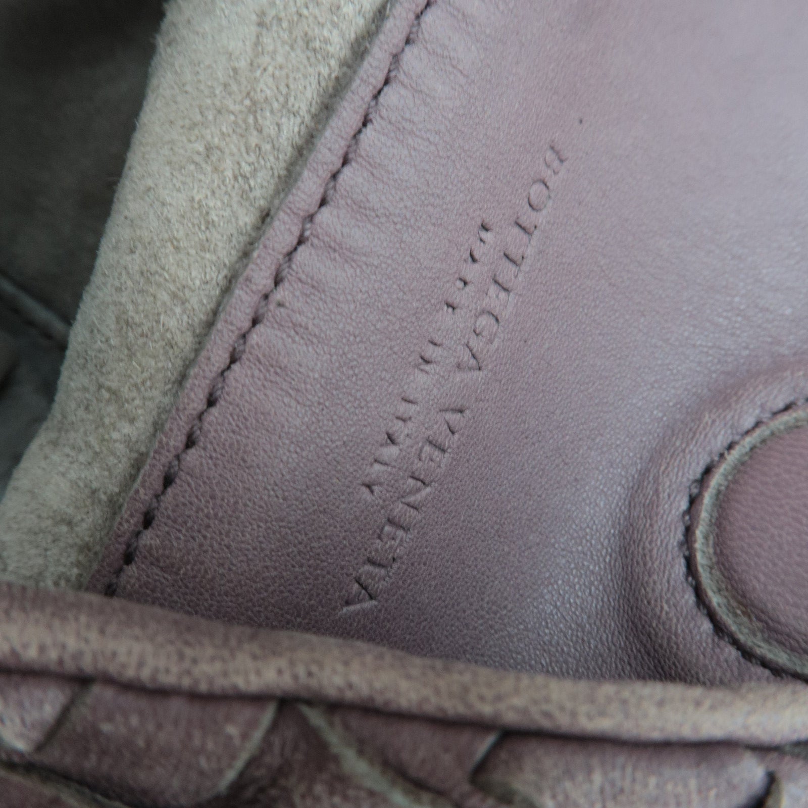 BOTTEGA VENETA Intrecciato Leather Shoulder Bag Light purple