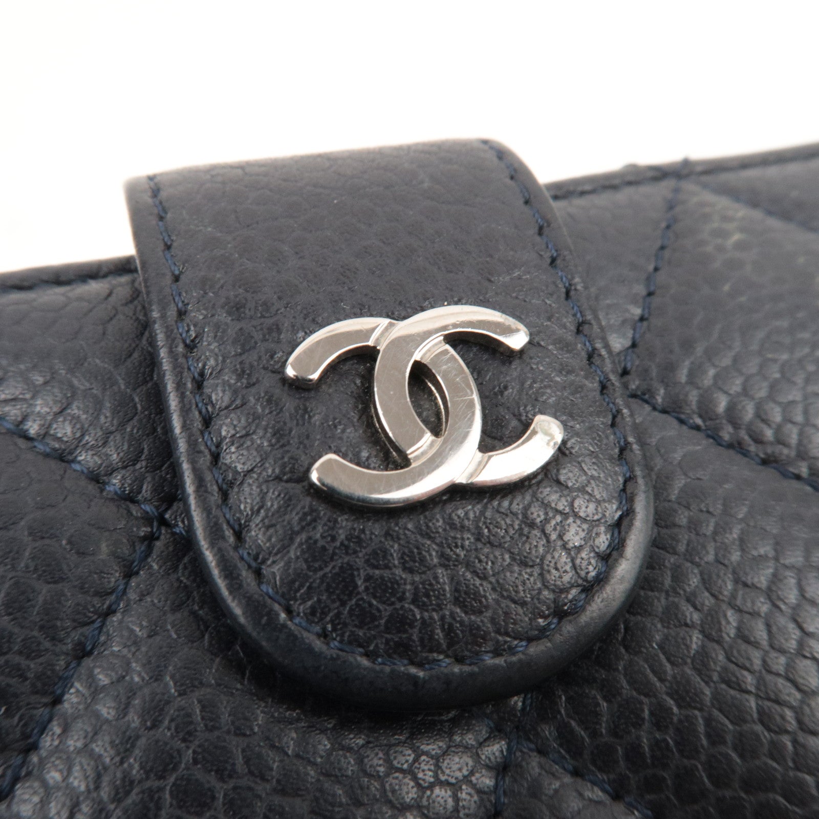 CHANEL Matelasse Bi-Fold Caviar Skin Wallet Dark Navy