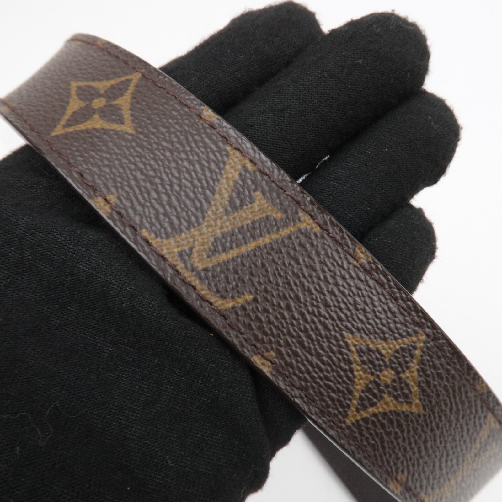 Louis Vuitton Monogram Ceinture LV Cut Belt 80/32 M6888