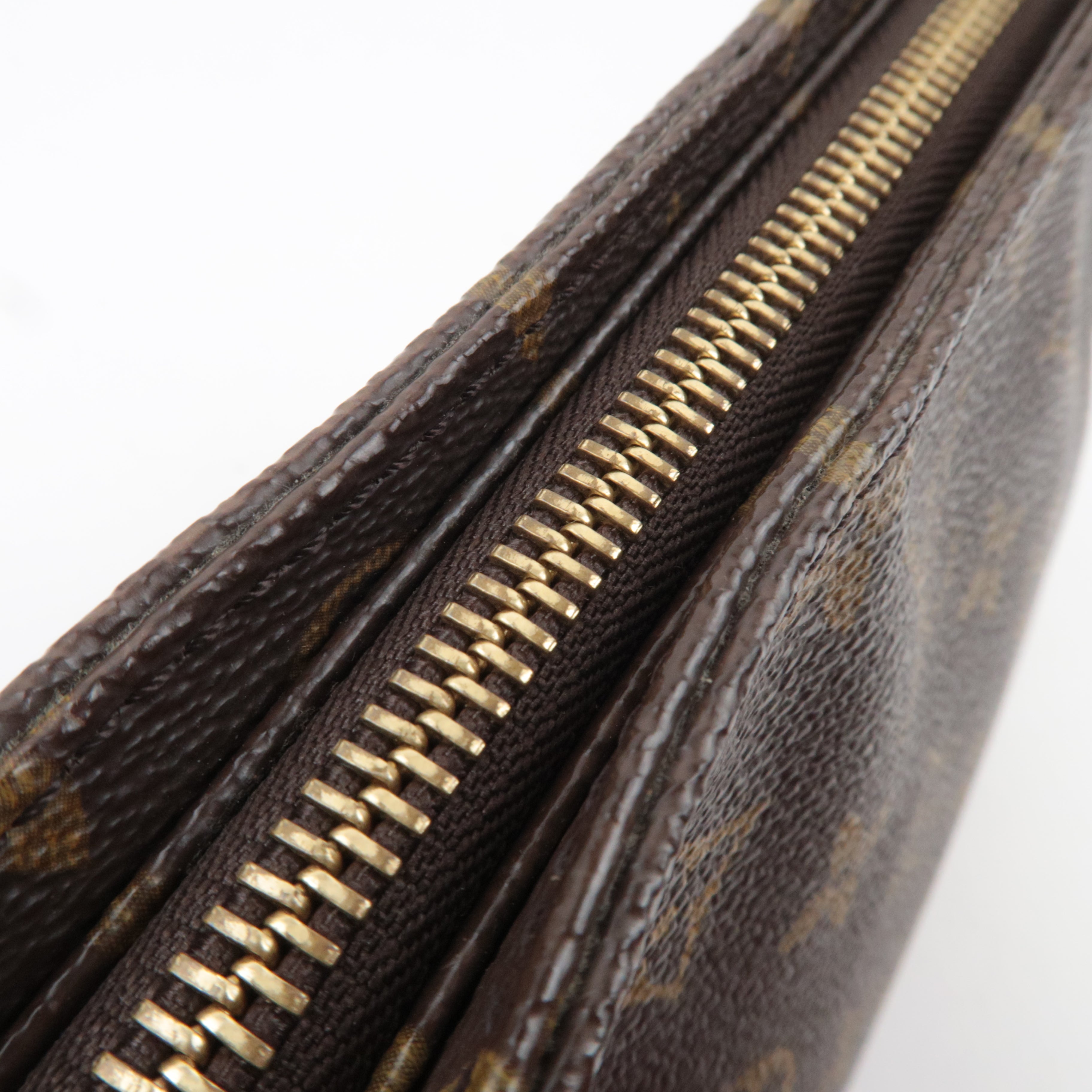 Louis Vuitton Monogram Looping MM Shoulder Bag M51146